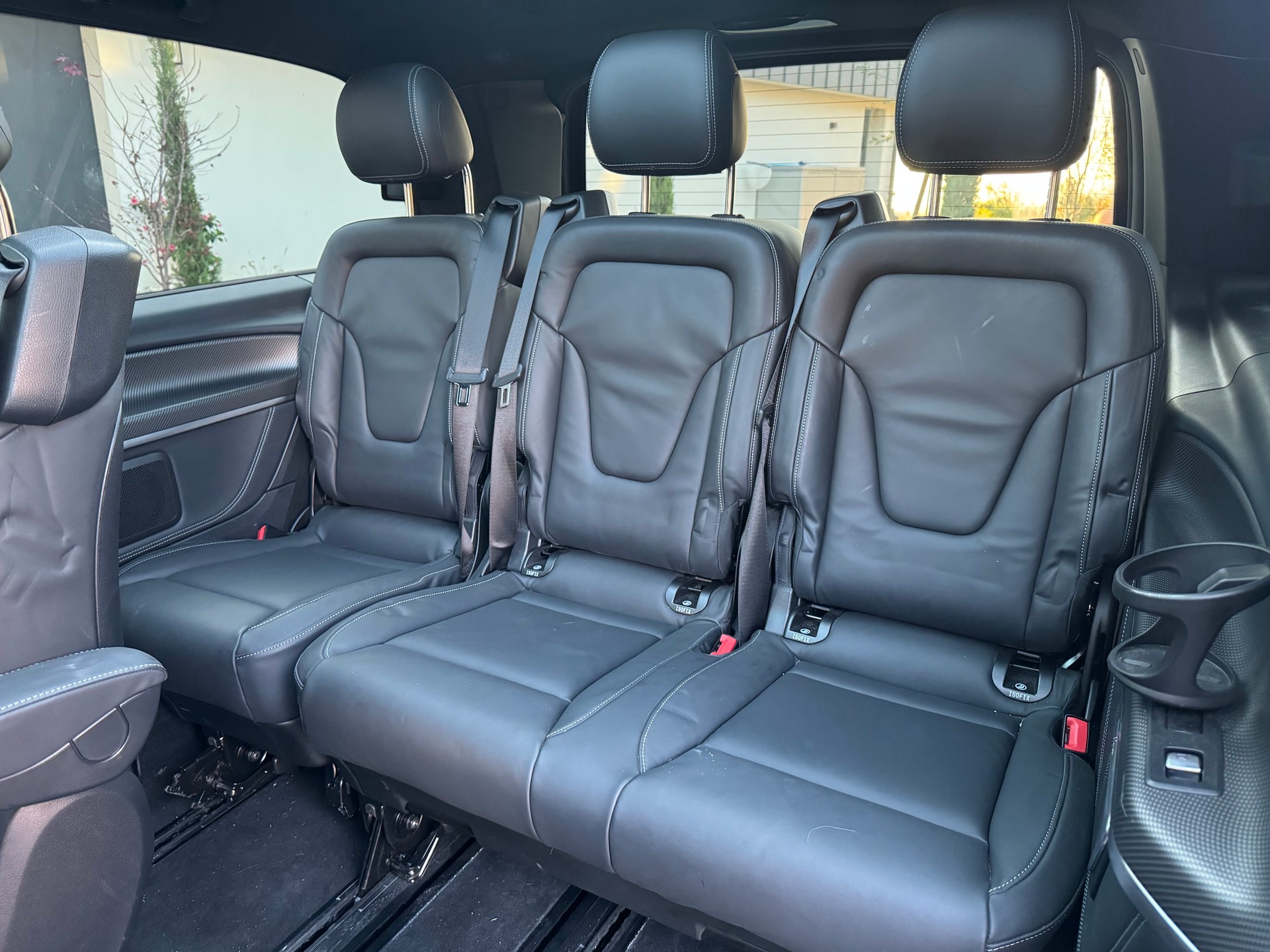 MERCEDES-BENZ V 300 d lang Swiss Edition 4Matic 9G-Tronic-image-5