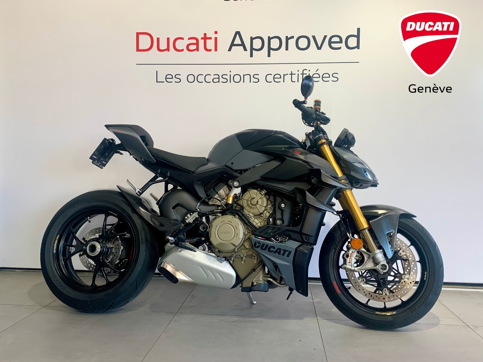 DUCATI Streetfighter V4 S