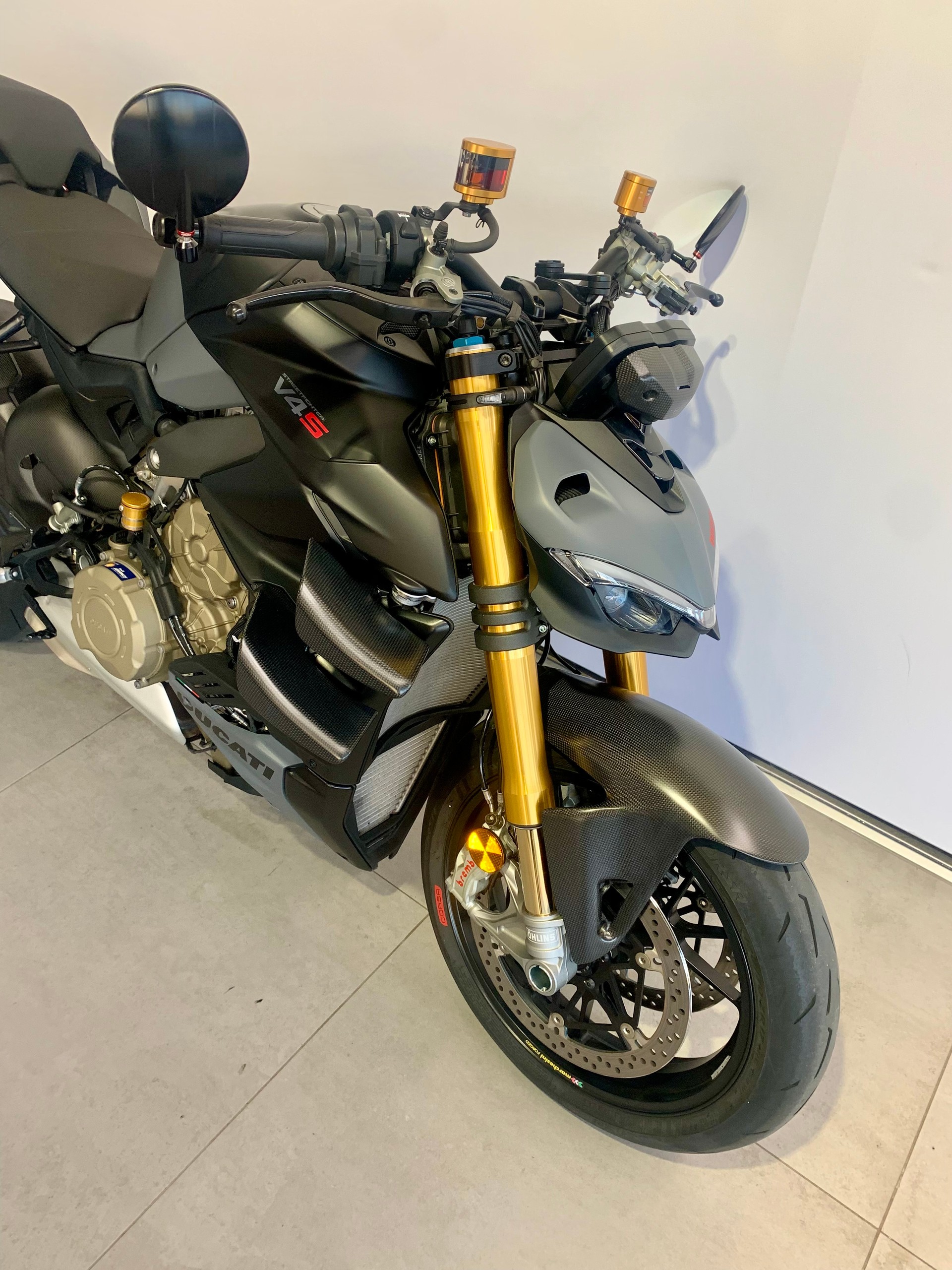 DUCATI Streetfighter V4 S-showroom-element-3