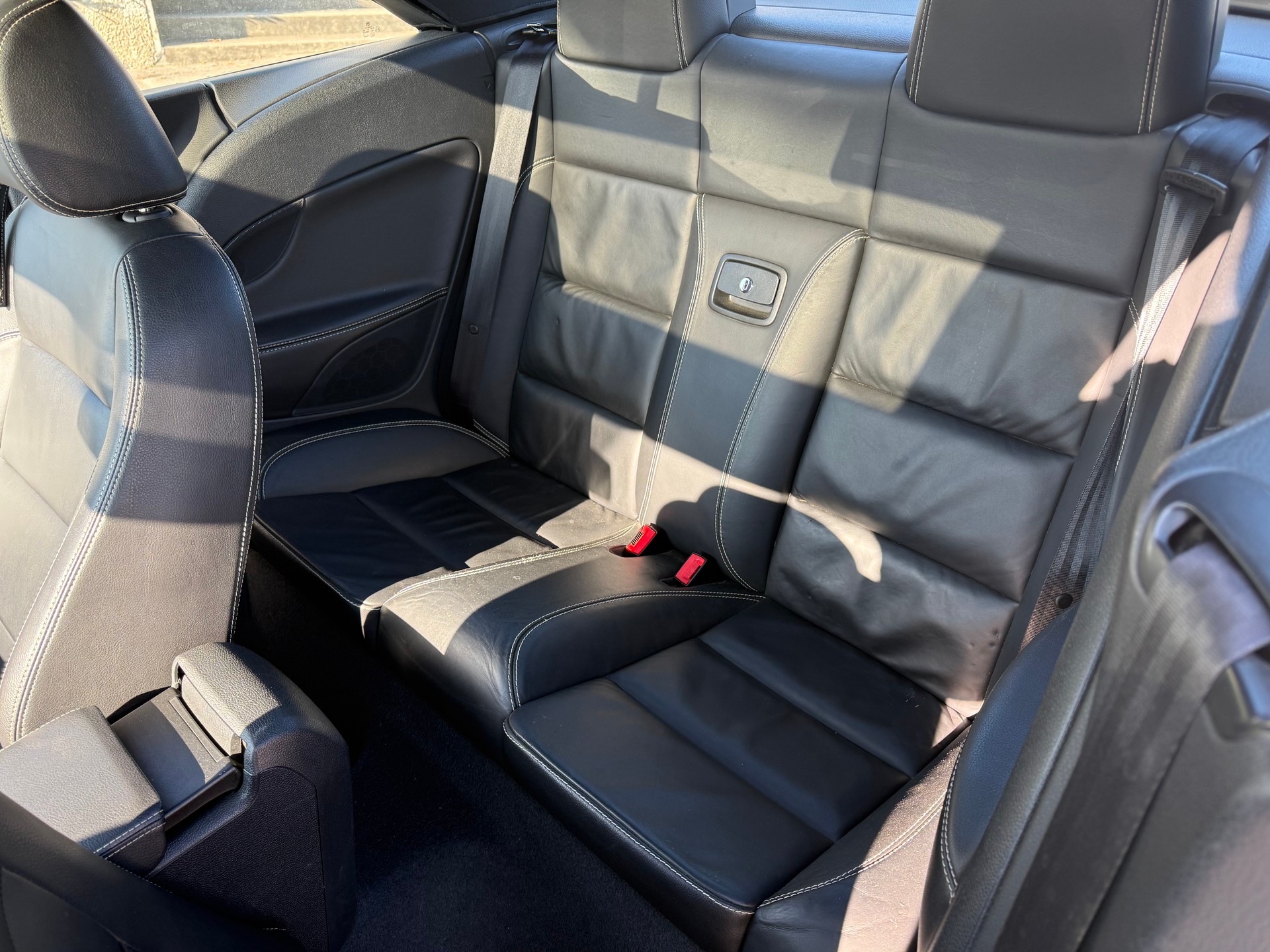 VW Eos 2.0 TDI DSG-image-8