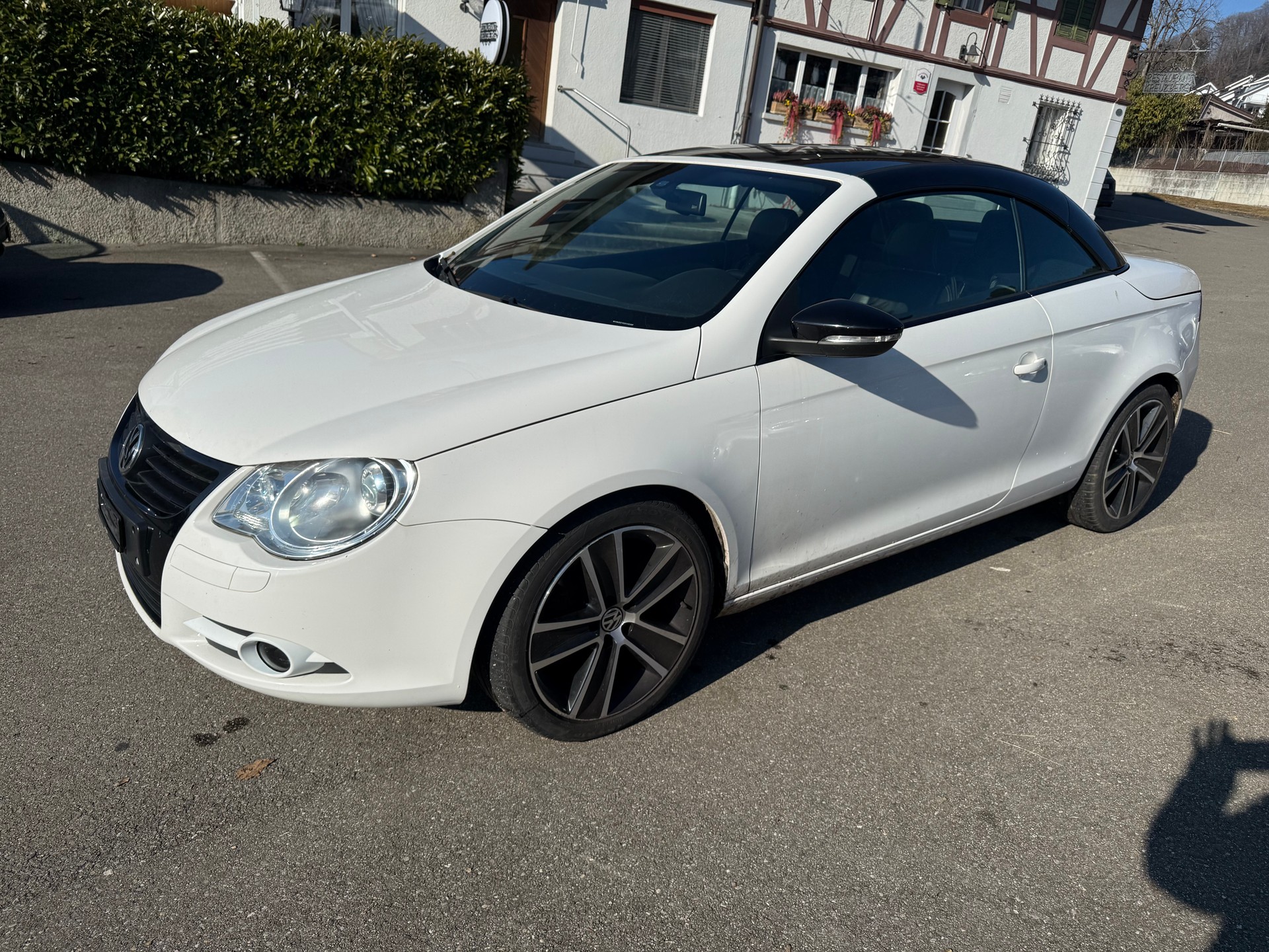 VW Eos 2.0 TDI DSG-image-0