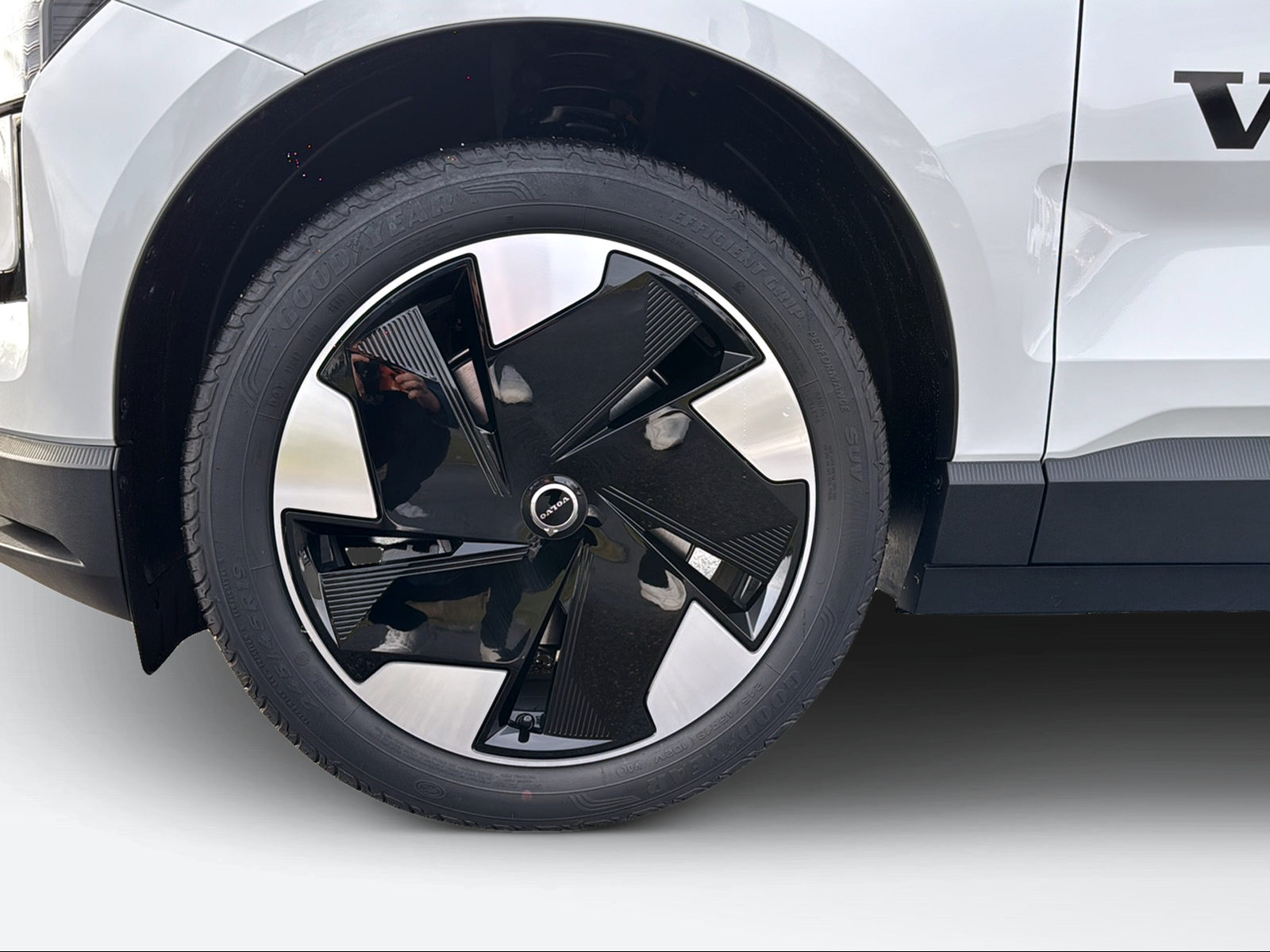 VOLVO EX 30 E60 Plus-image-8