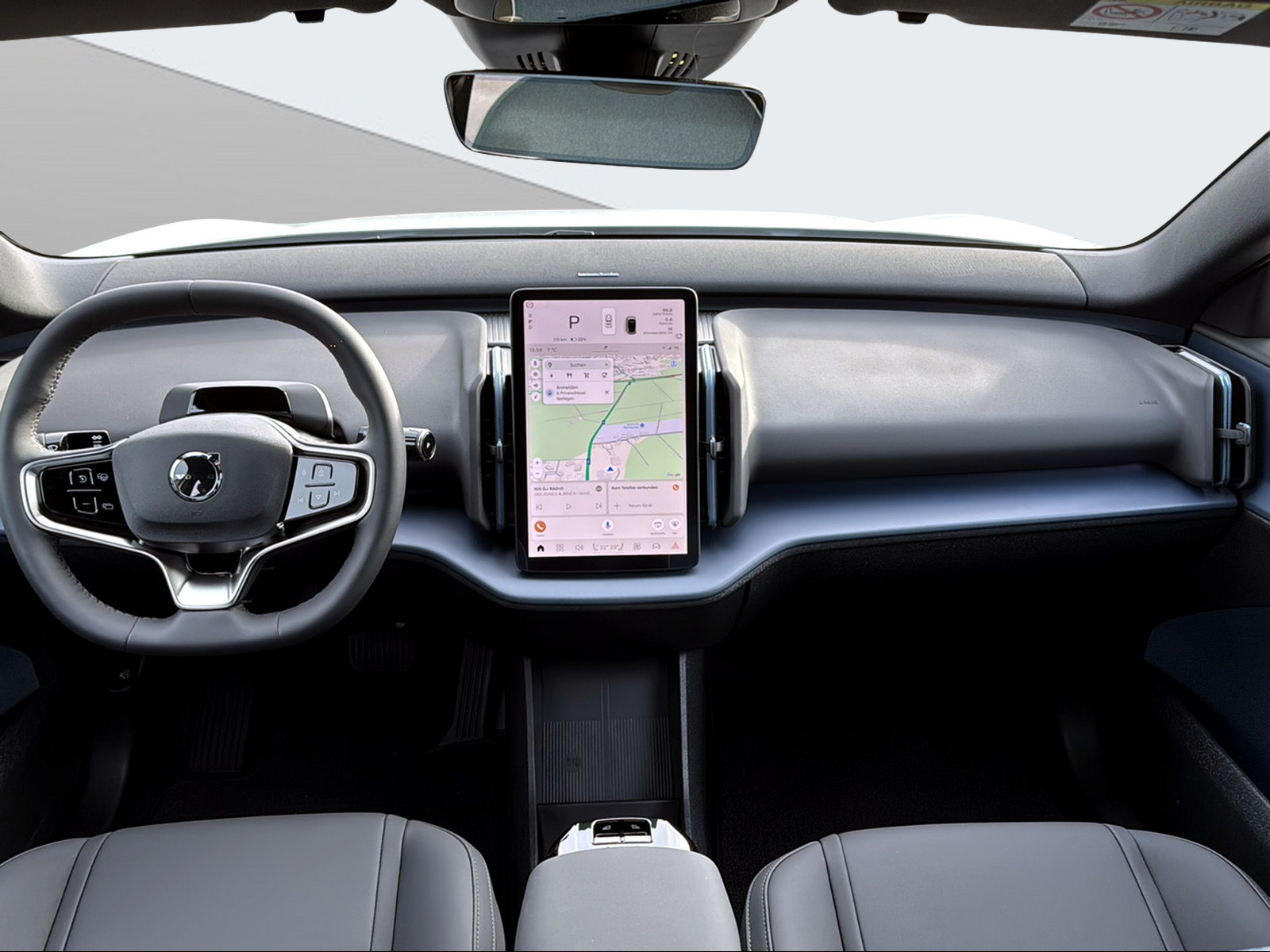 VOLVO EX 30 E60 Plus-image-11