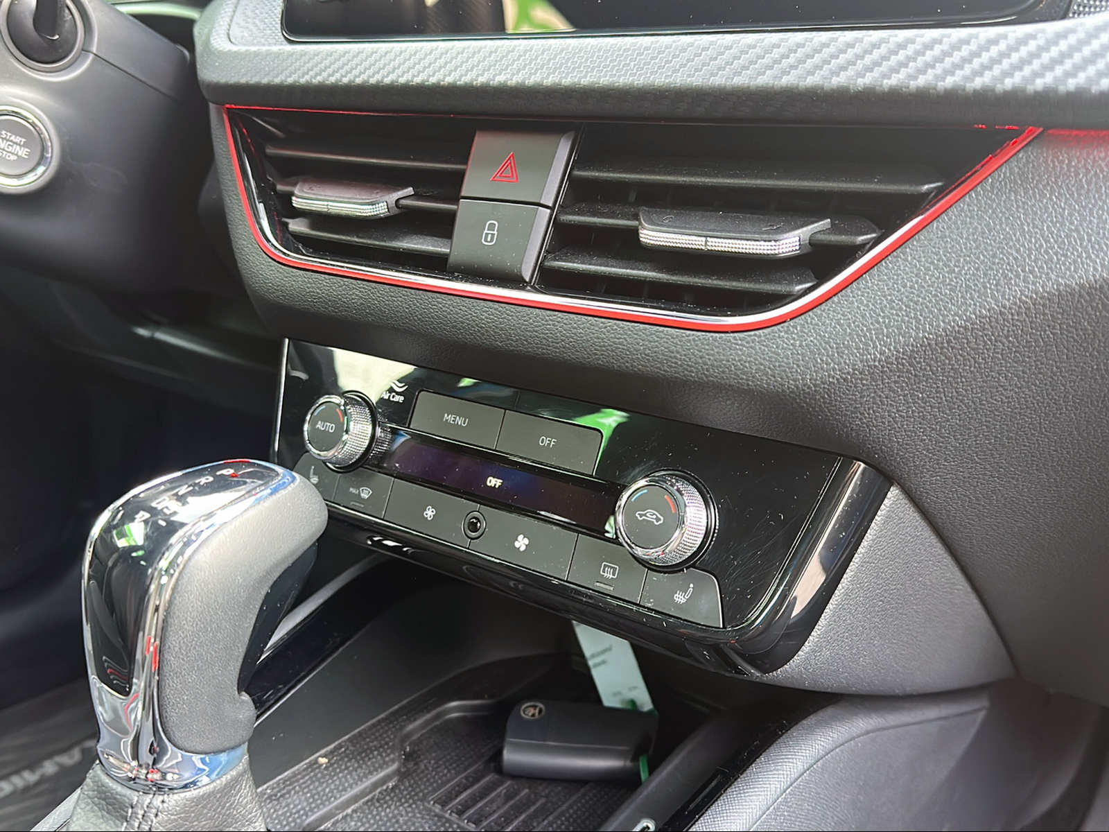 SKODA Kamiq 1.0 TSI Monte Carlo DSG-image-15