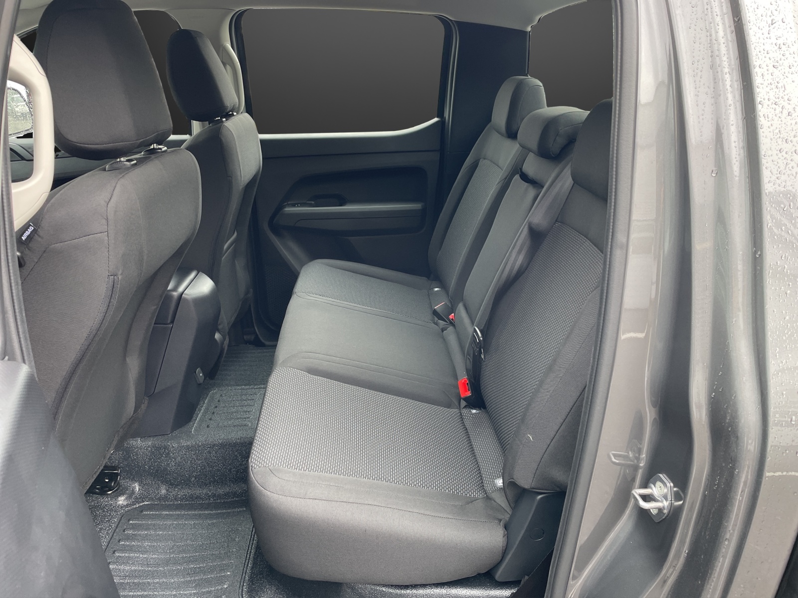 VW Amarok 2.0TDI 4Motion-image-8