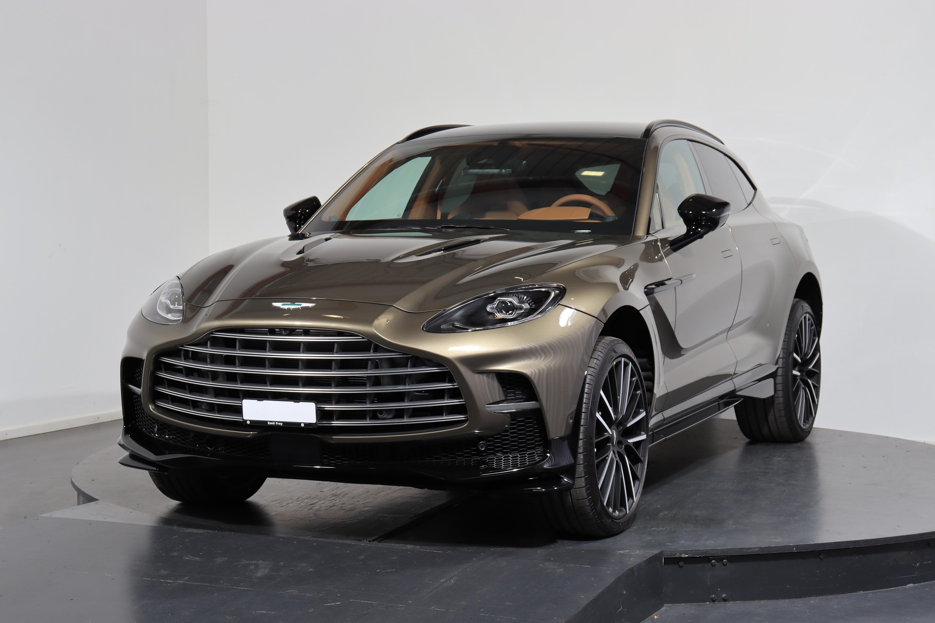 ASTON MARTIN DBX 707 4.0 V8 Bi-Turbo-image-0