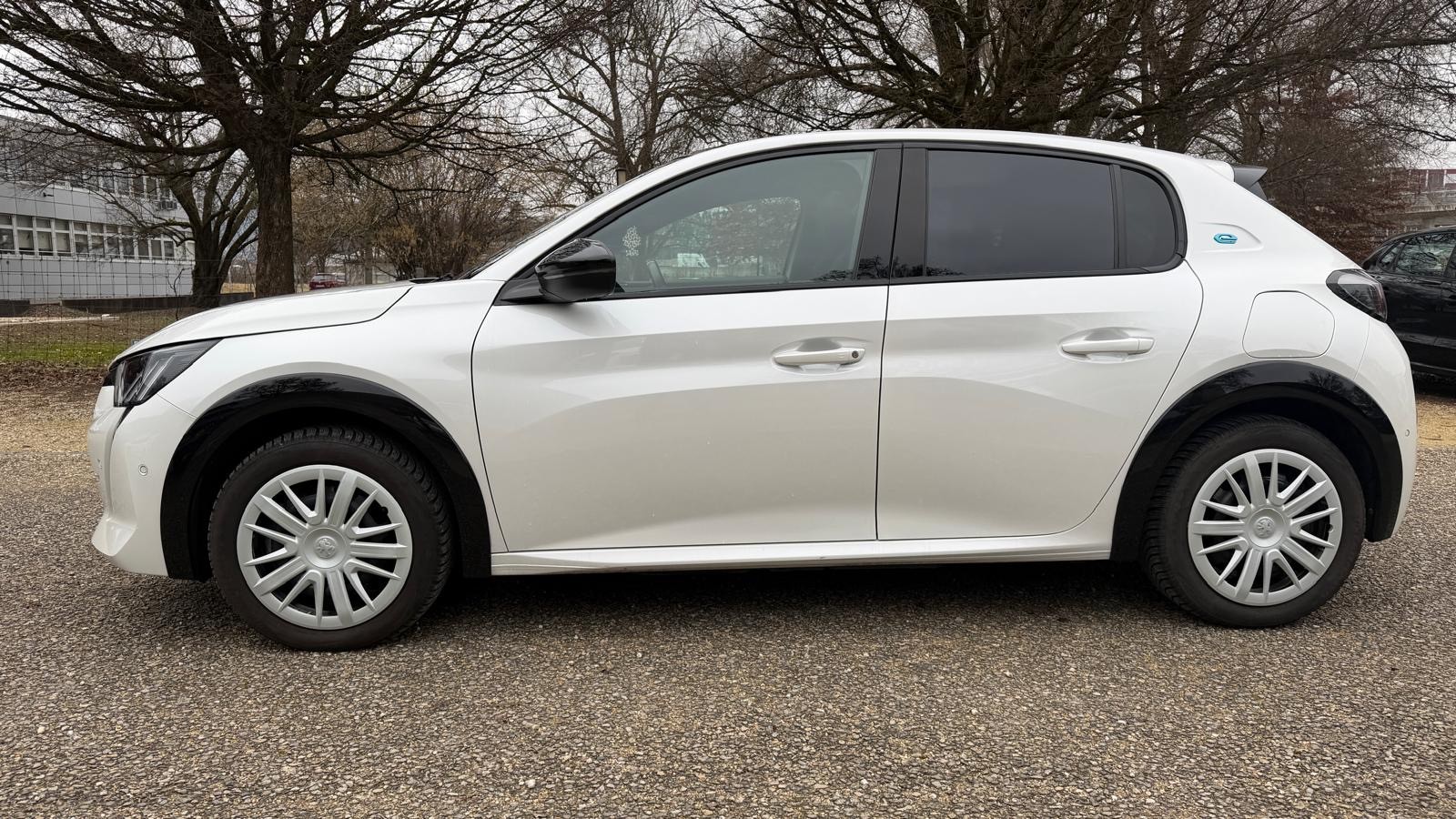 PEUGEOT 208 Elektrik GT-image-3