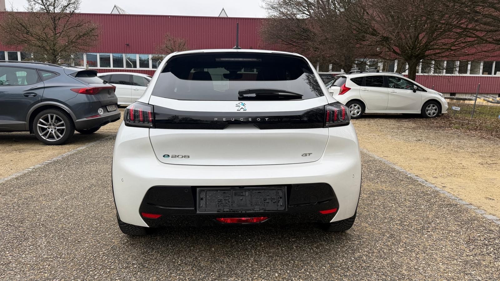 PEUGEOT 208 Elektrik GT-image-6