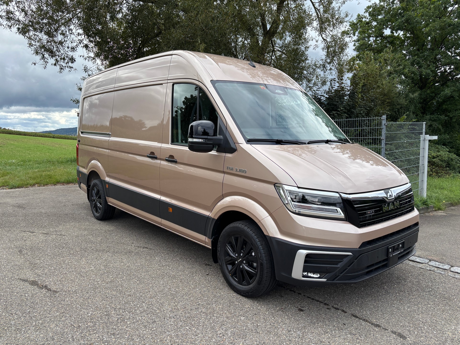 MAN TGE 3.180 4x2F SB Kastenwagen-showroom-element-3
