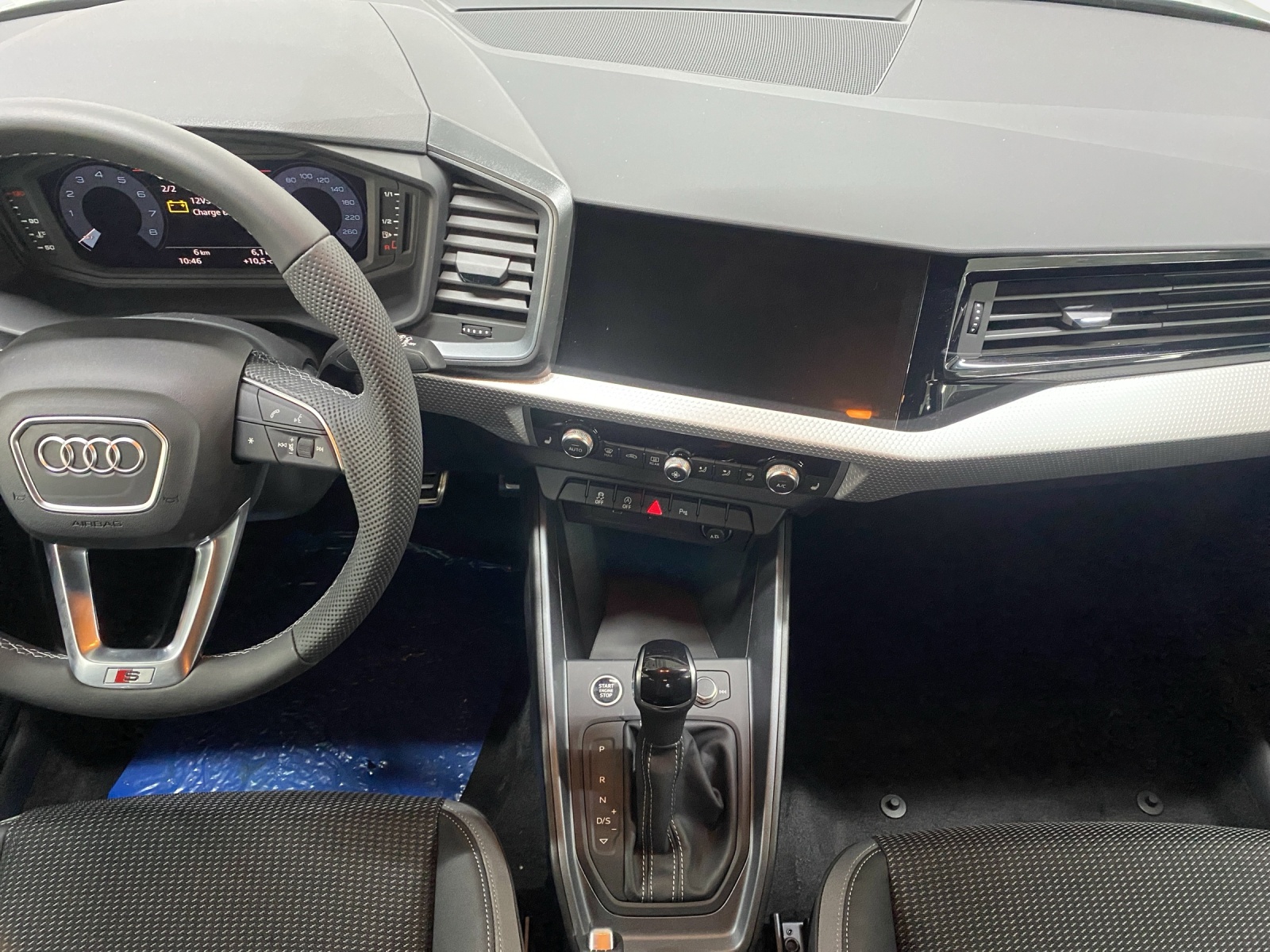AUDI A1 Sportback 30 TFSI S-tronic-image-10