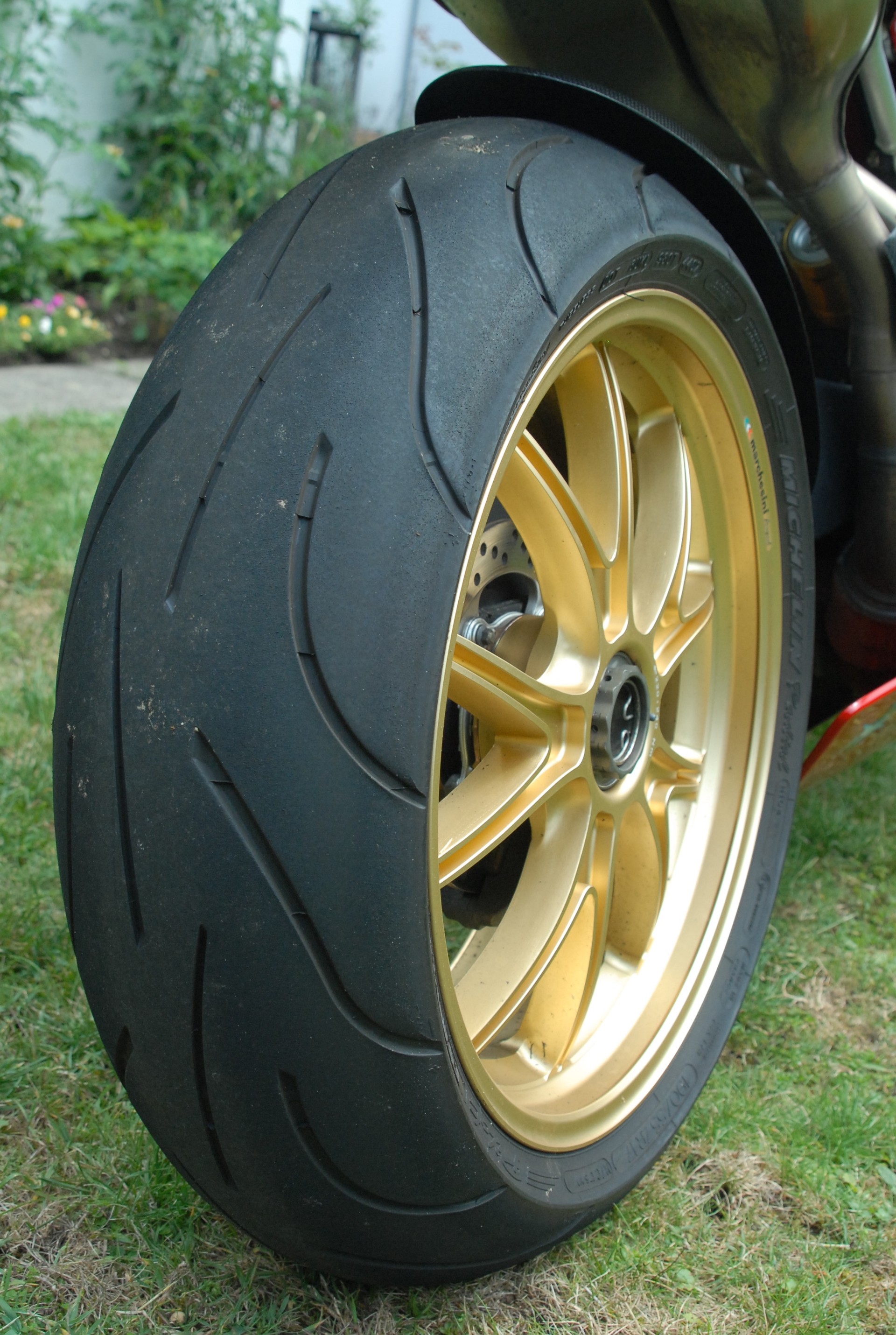 MV AGUSTA F4 Mono 1000-image-2