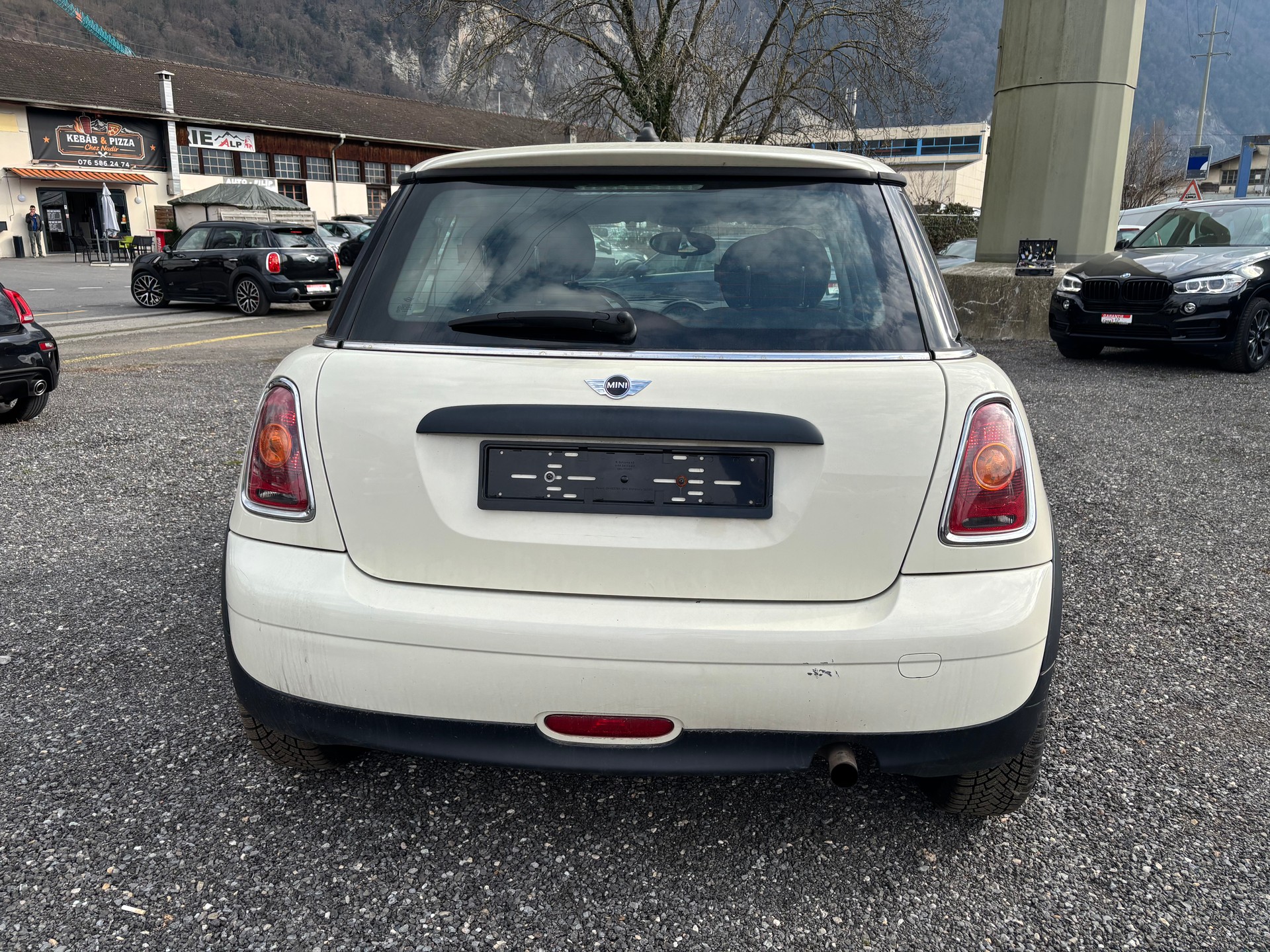 MINI One-image-3