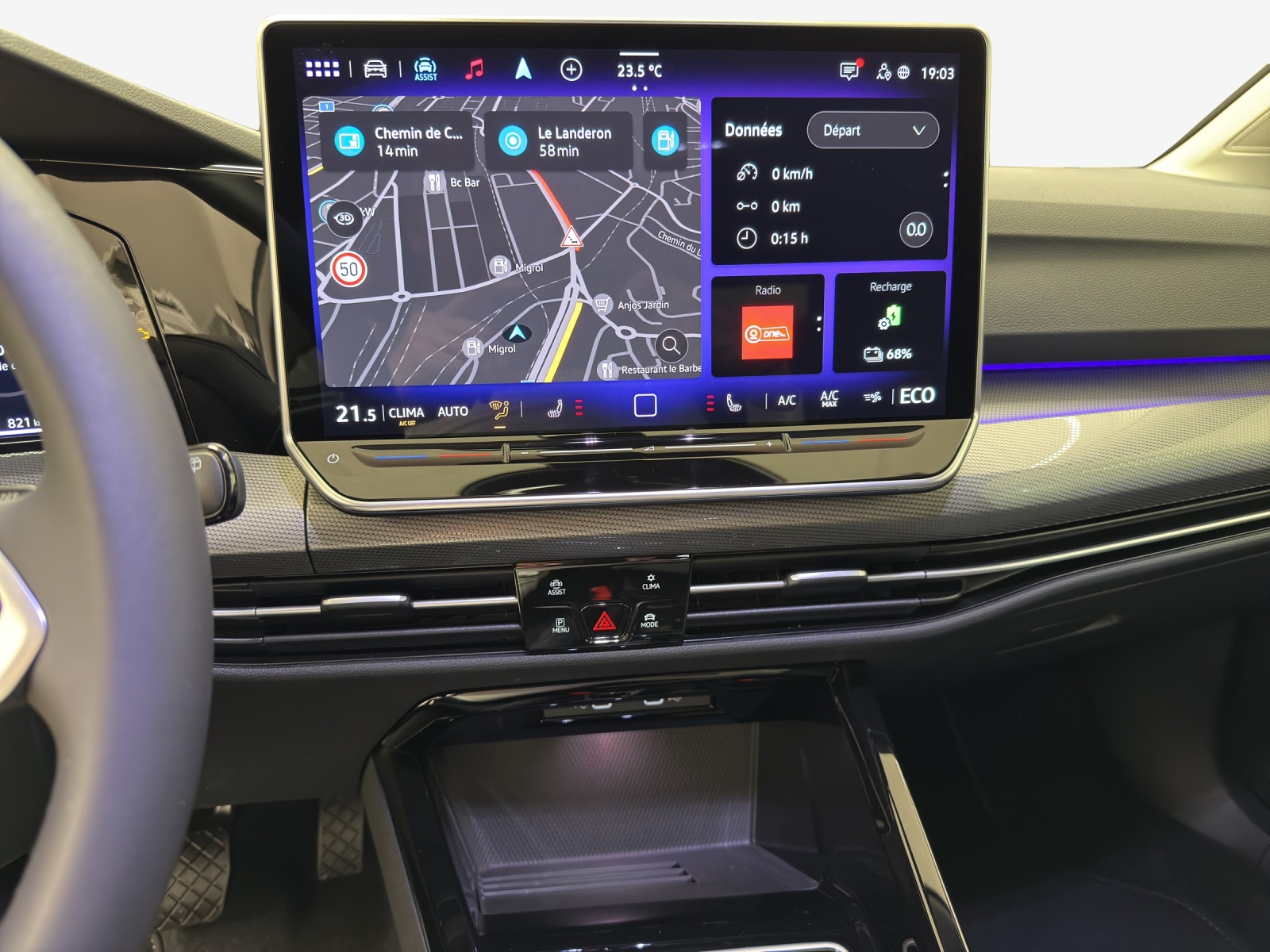 VW Golf 1.5 TSI PHEV Style-image-10
