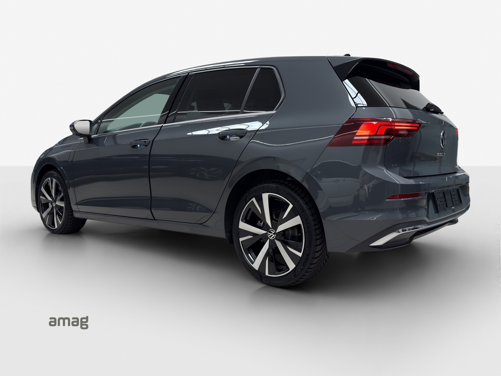 VW Golf 1.5 TSI PHEV Style-image-2