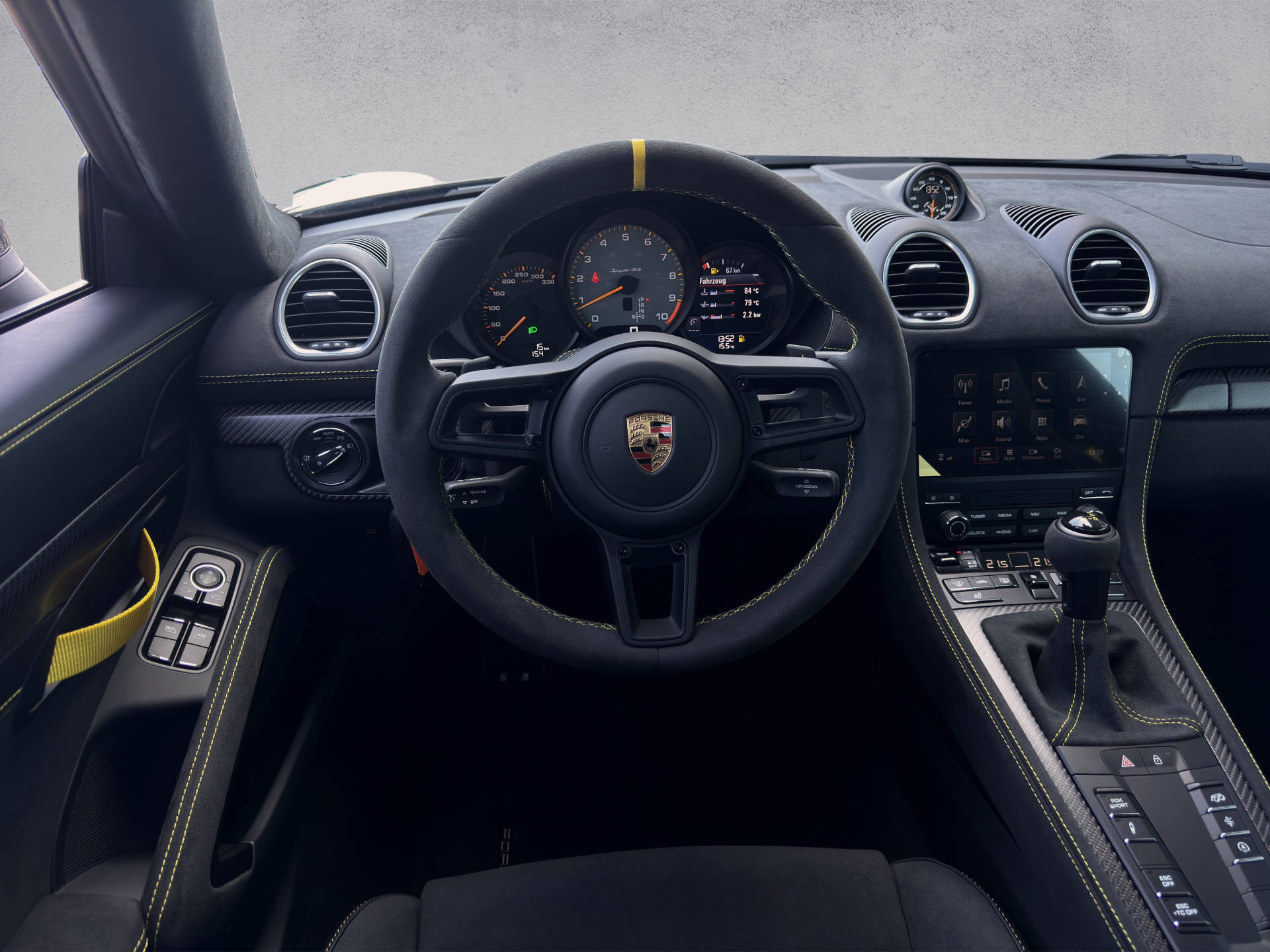 PORSCHE 718 Spyder RS-image-5
