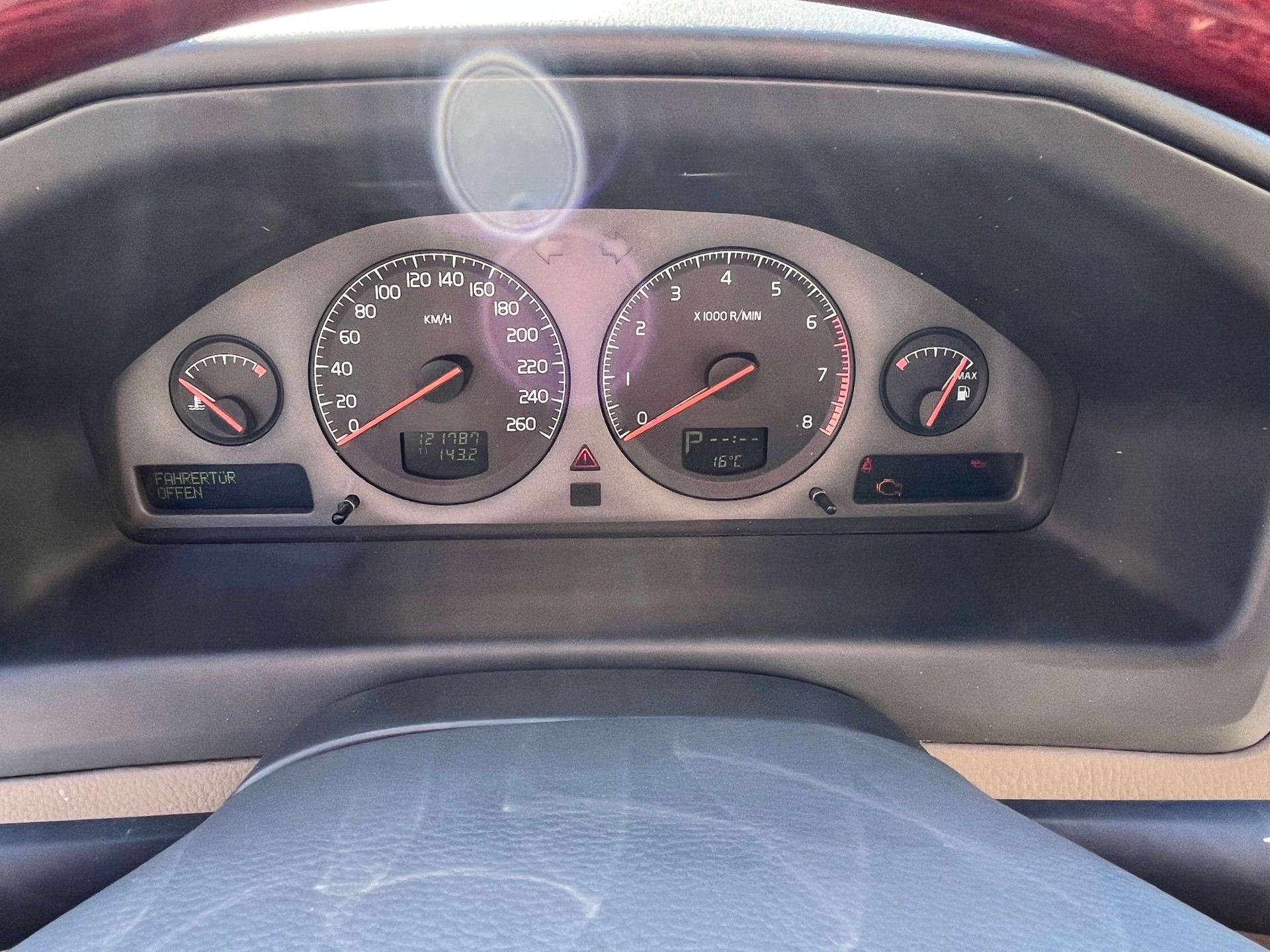 VOLVO S60 2.4T-image-13