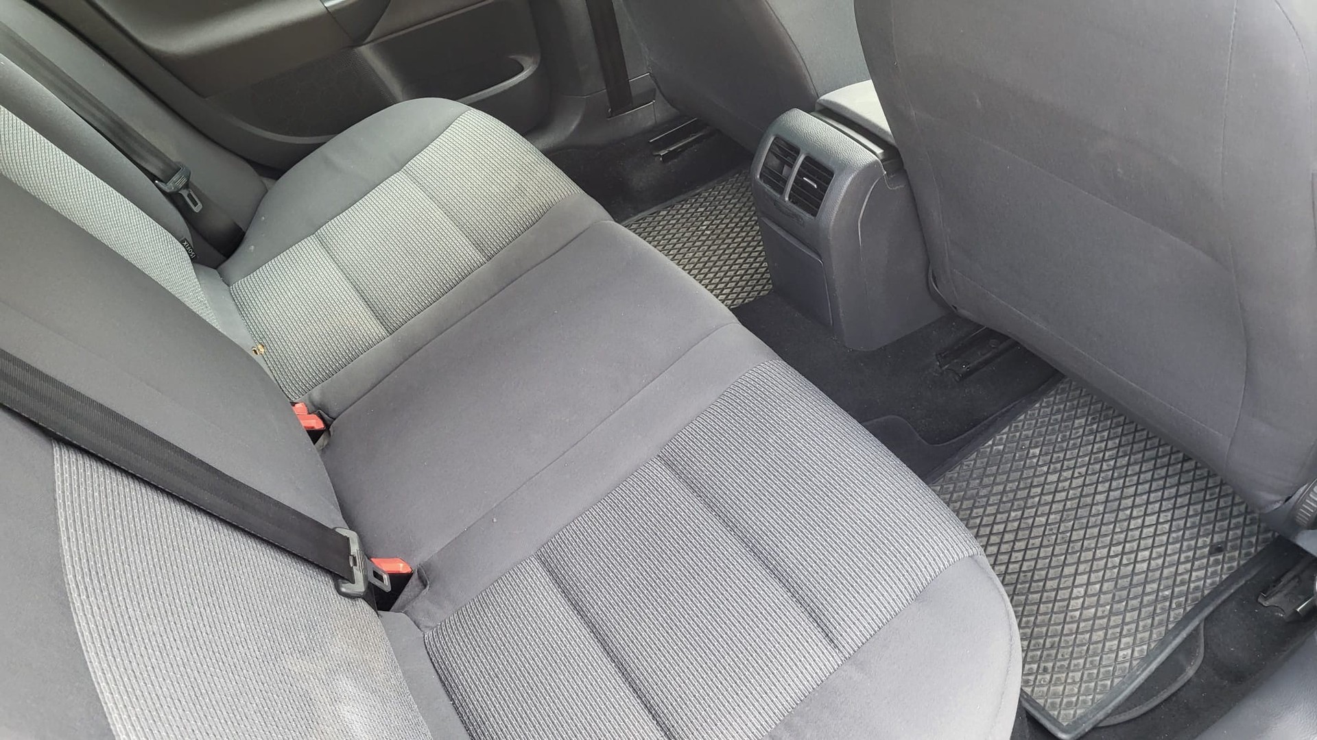 VW Golf Variant 1.9 TDI Trendline-image-10