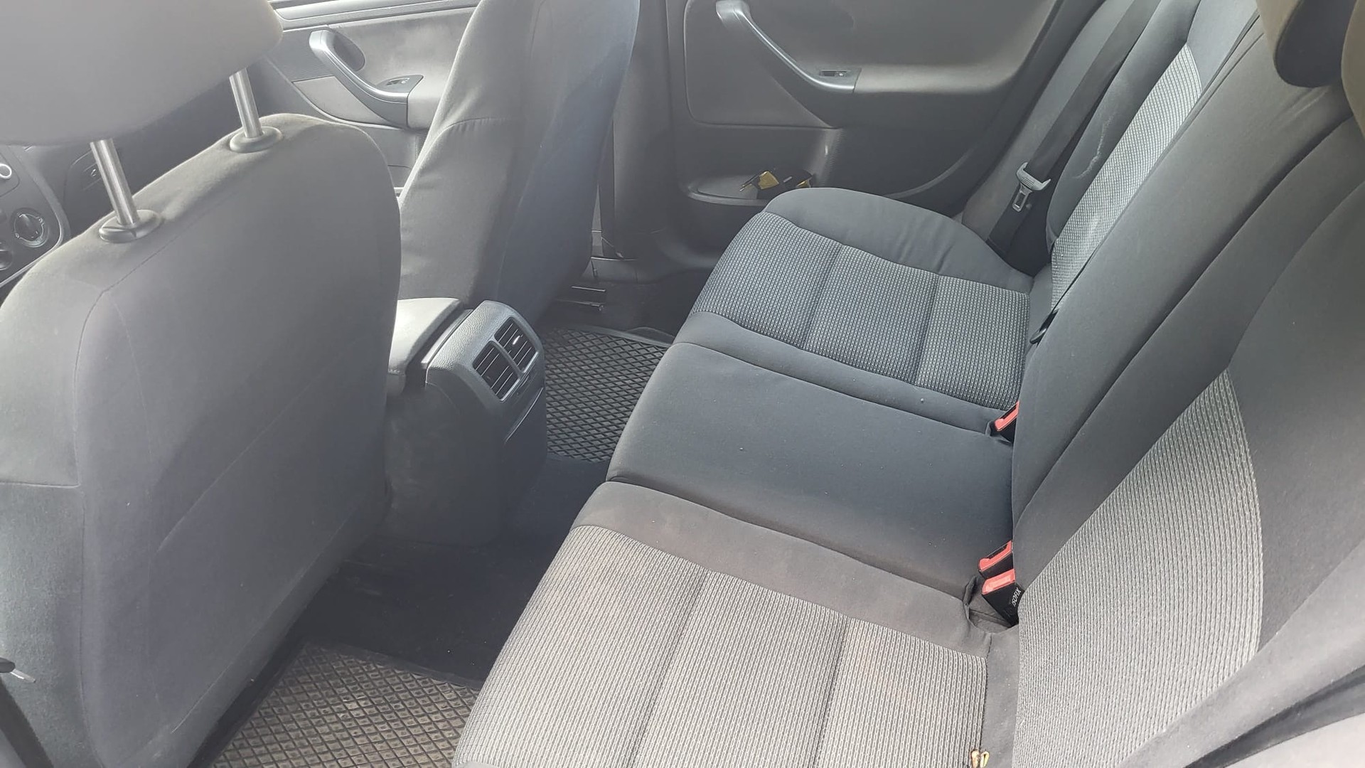 VW Golf Variant 1.9 TDI Trendline-image-9