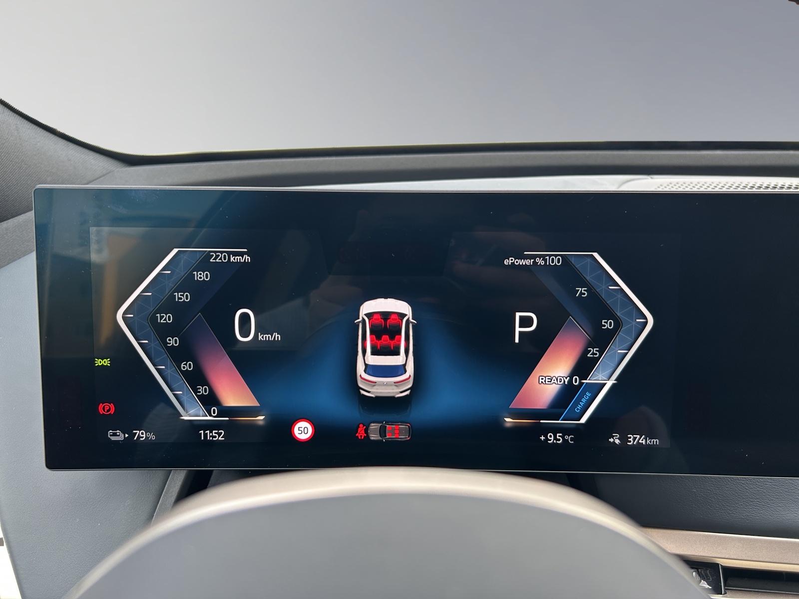 BMW iX xDrive50-image-16