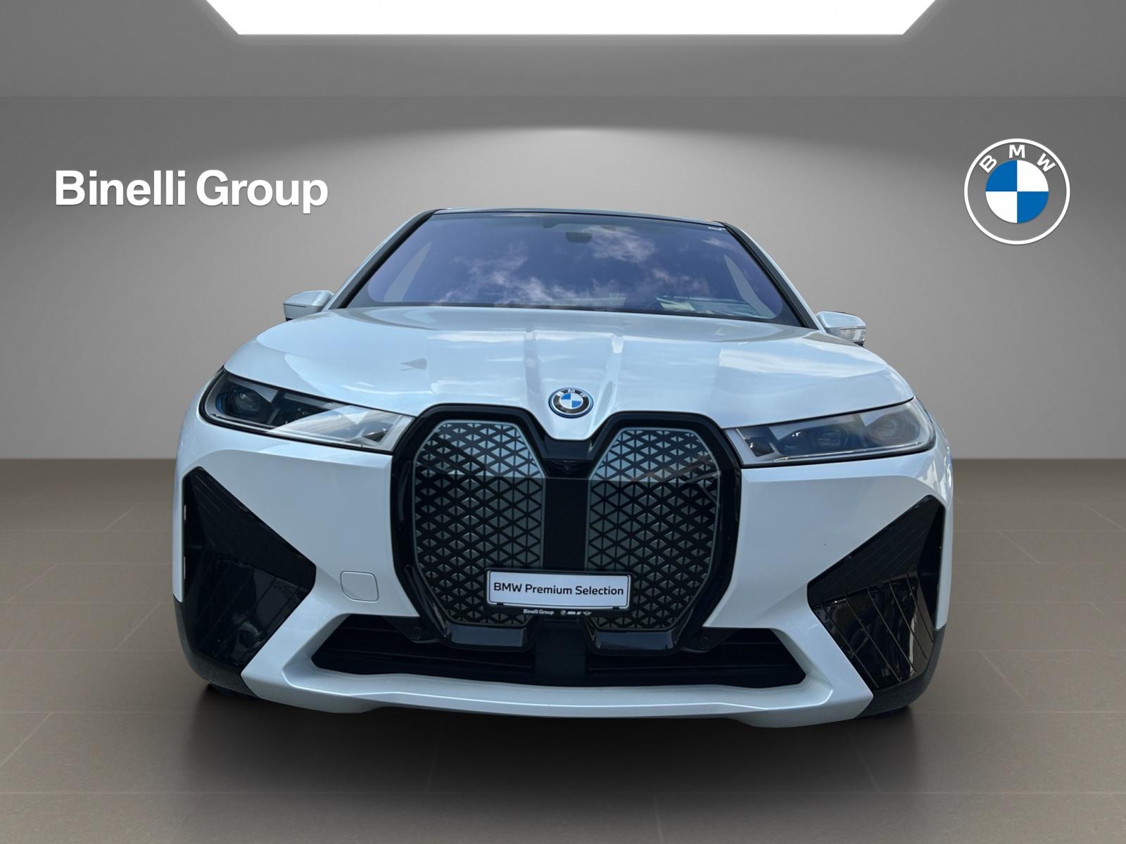 BMW iX xDrive50-image-7