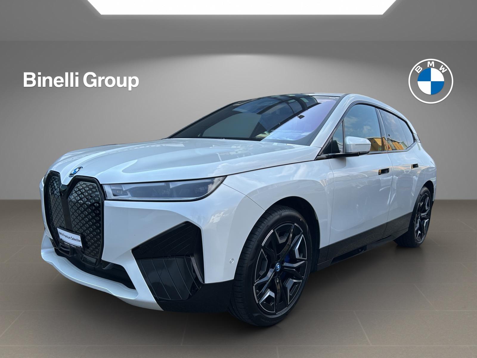 BMW iX xDrive50-image-0