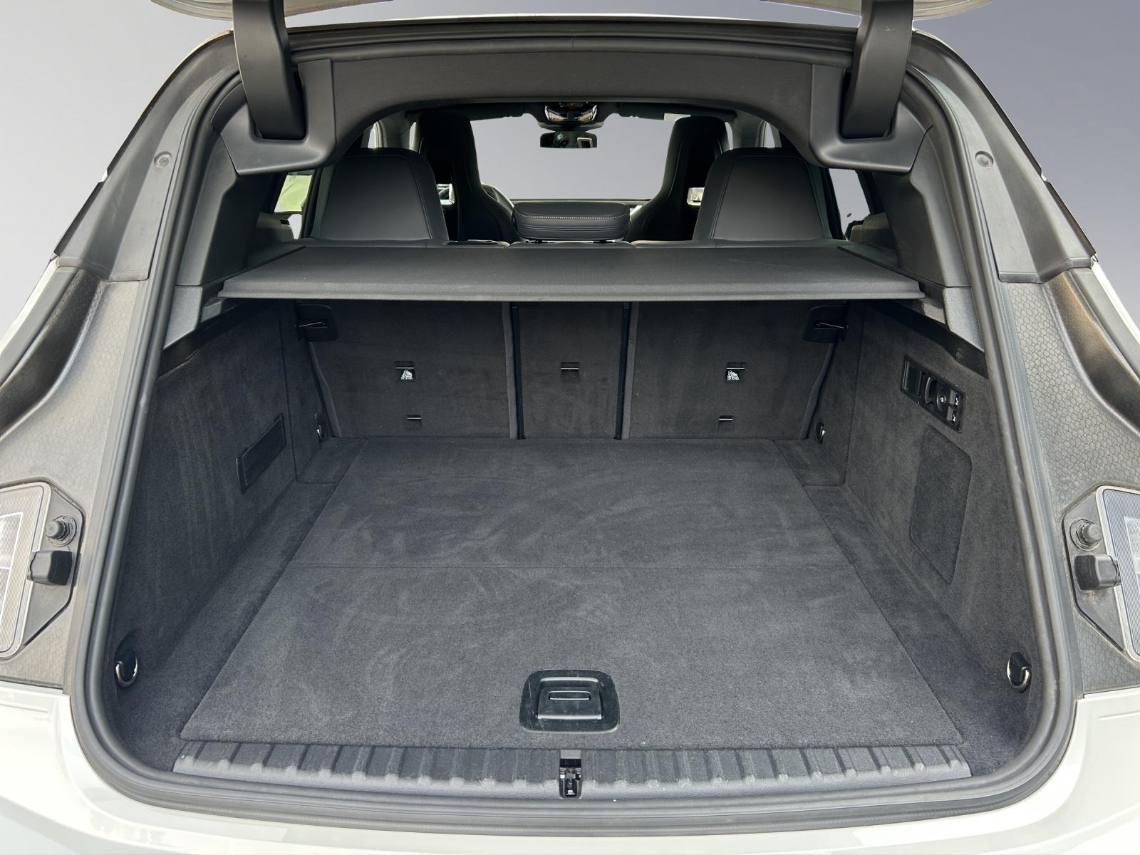 BMW iX xDrive50-image-9