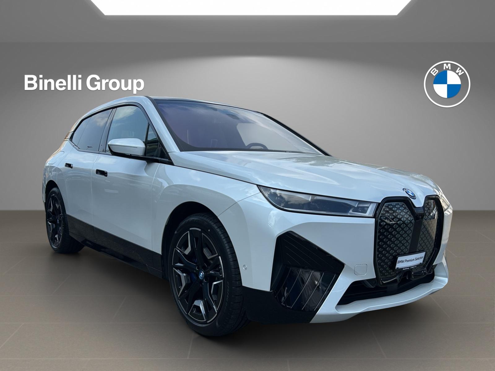 BMW iX xDrive50-image-6