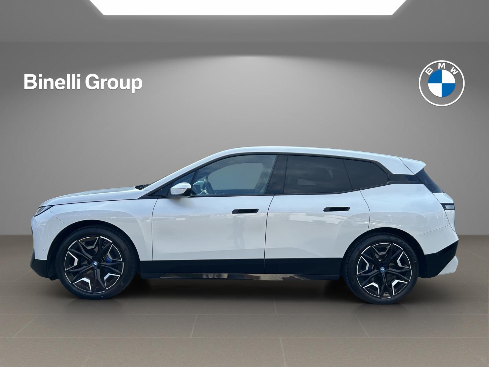 BMW iX xDrive50-image-1