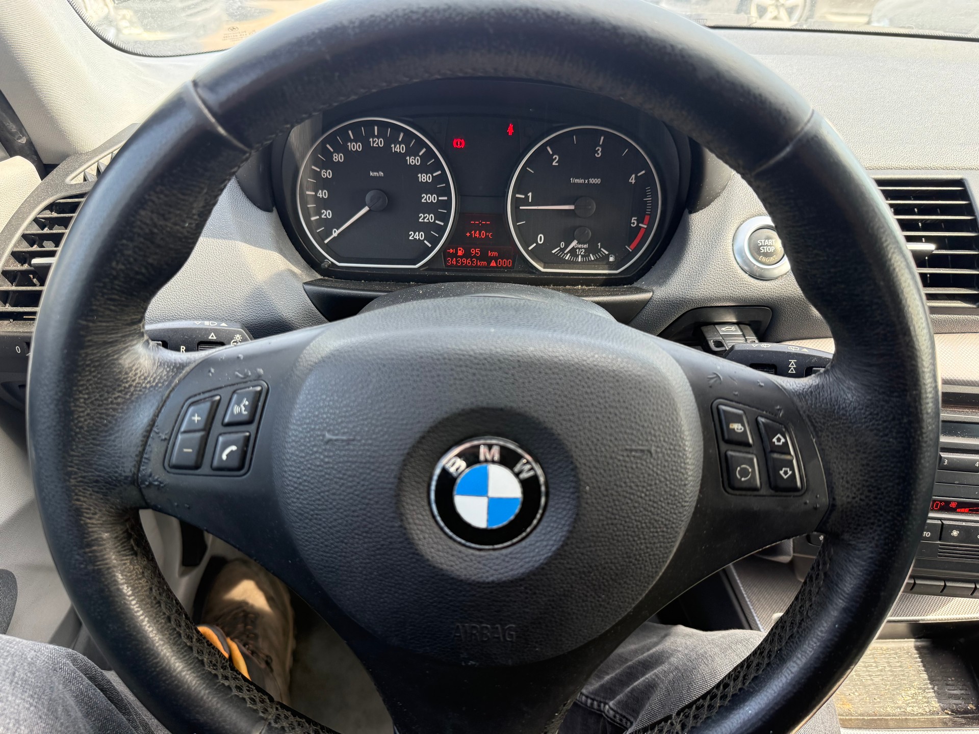 BMW 118d-image-10