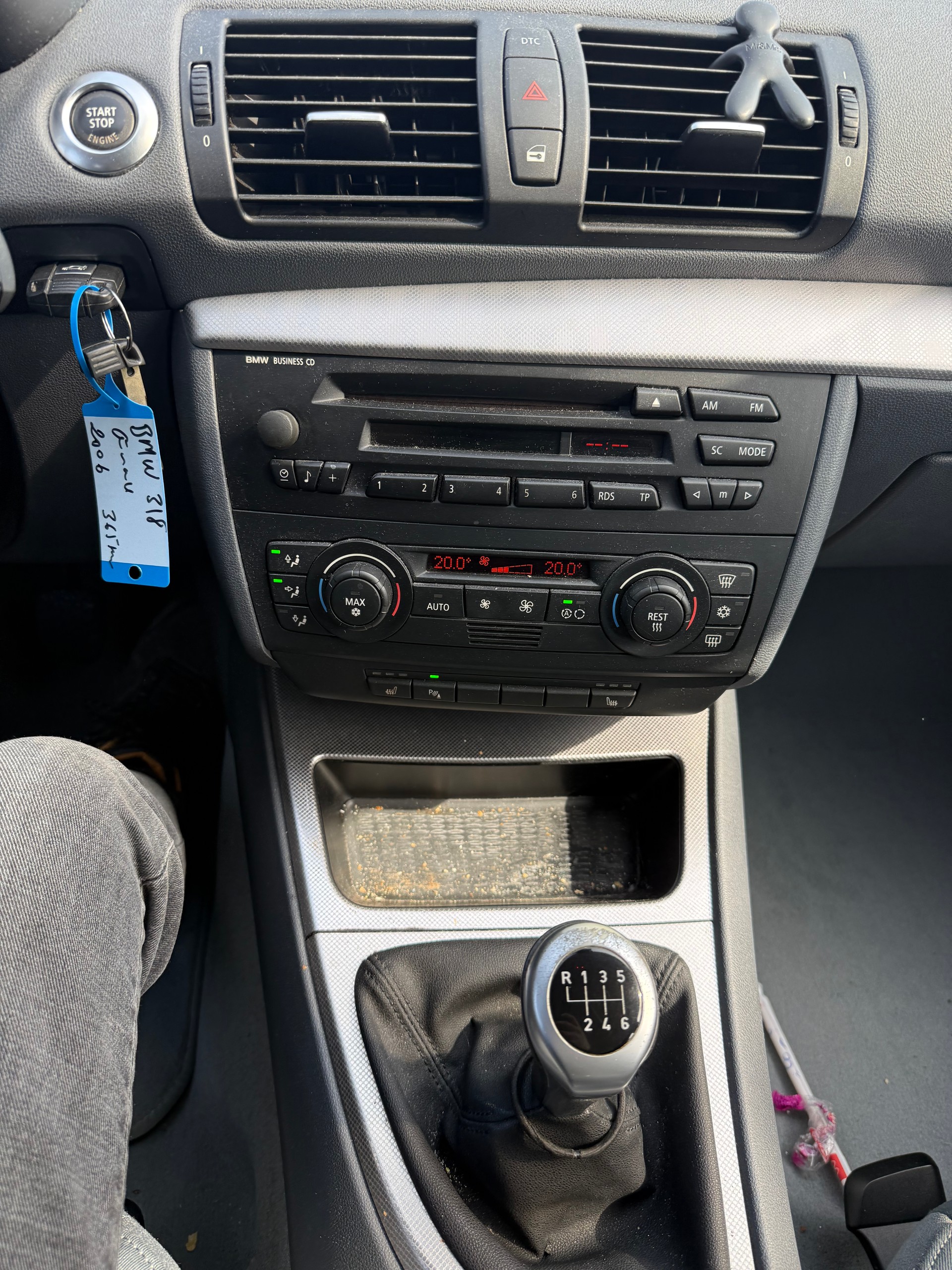 BMW 118d-image-11