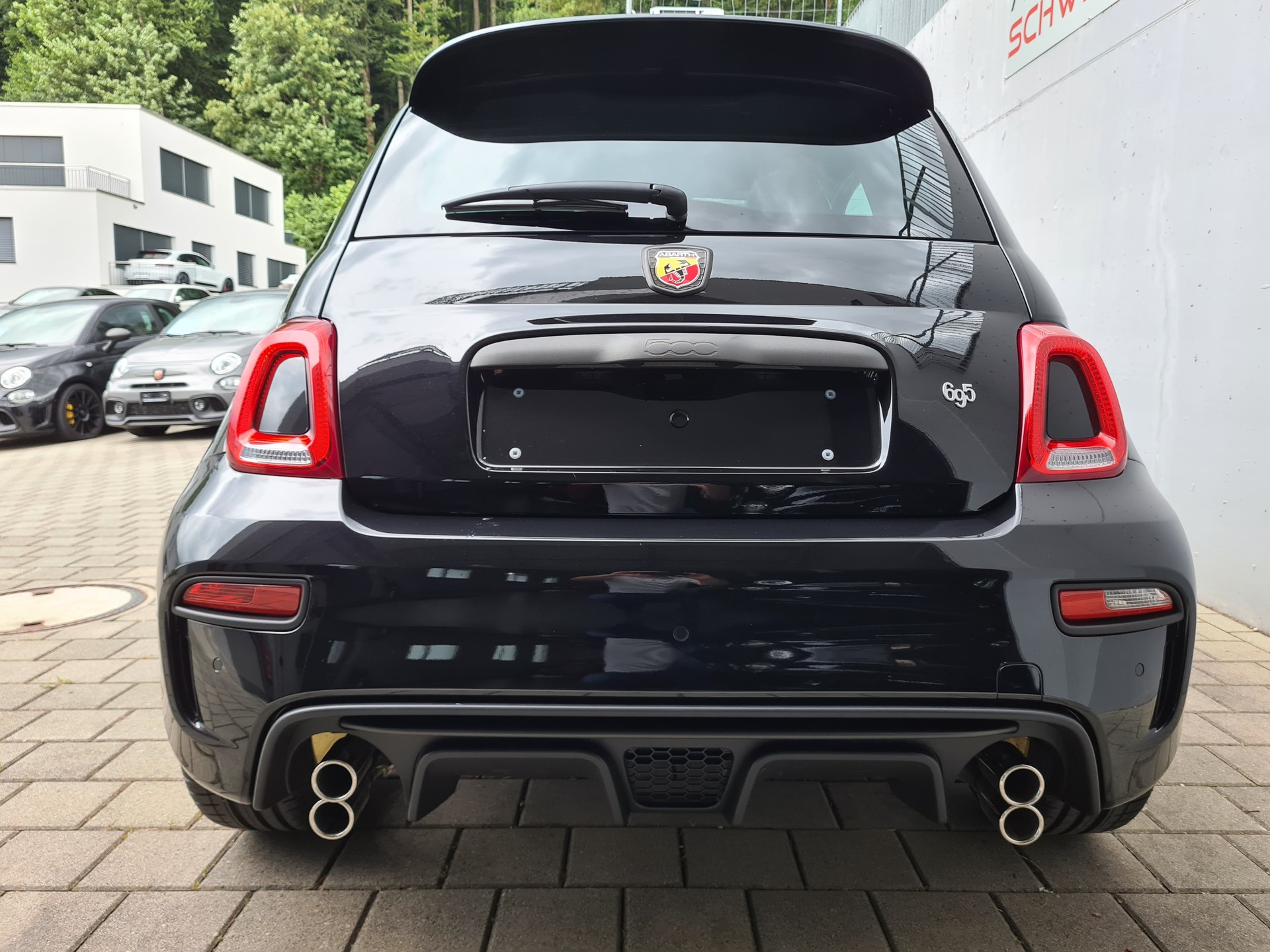 FIAT 695 1.4 16V Turbo Abarth 75° Anniversario-image-6