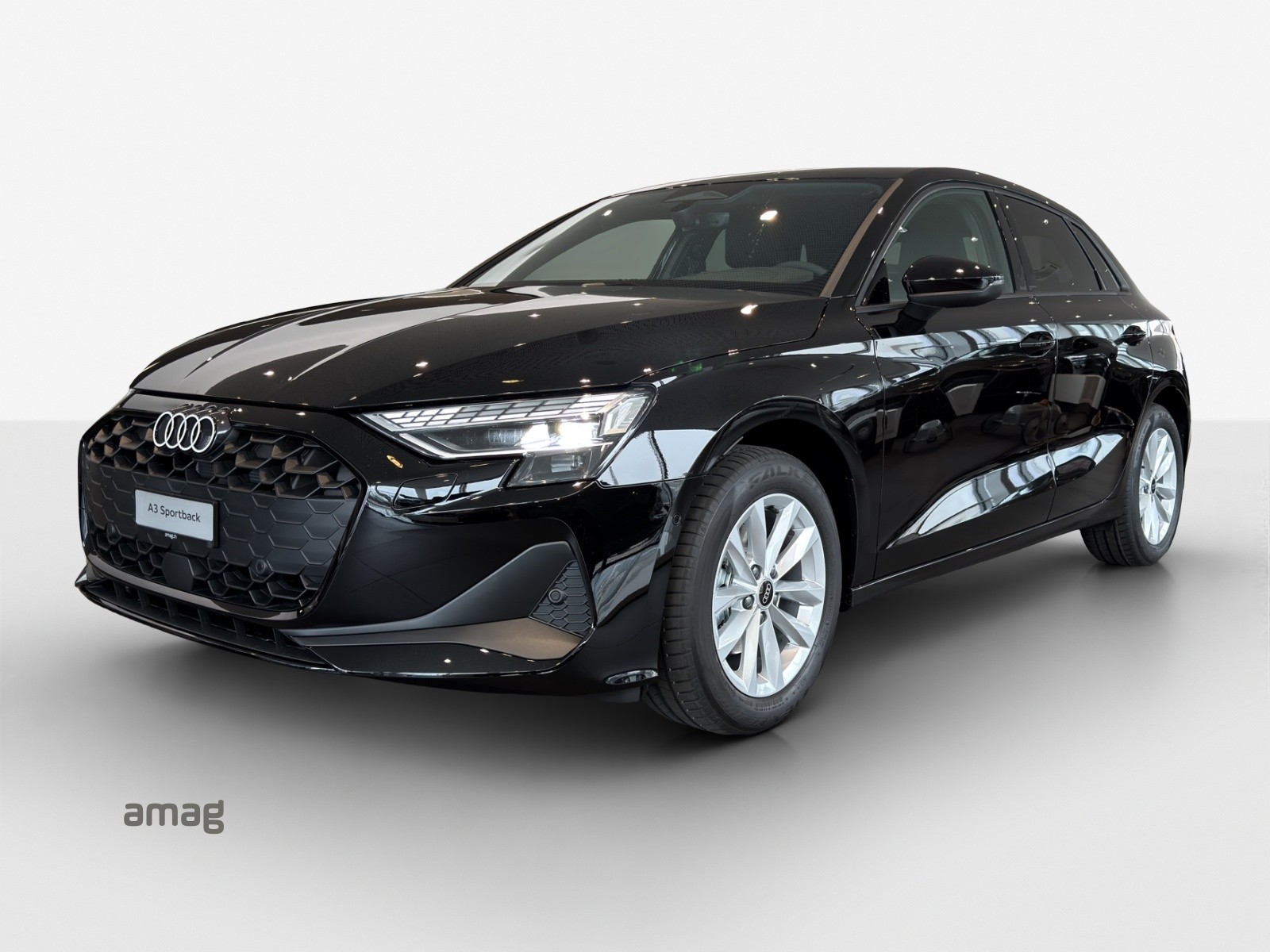 AUDI A3 Sportback TFSI 110 kW Attraction S tronic-image-0