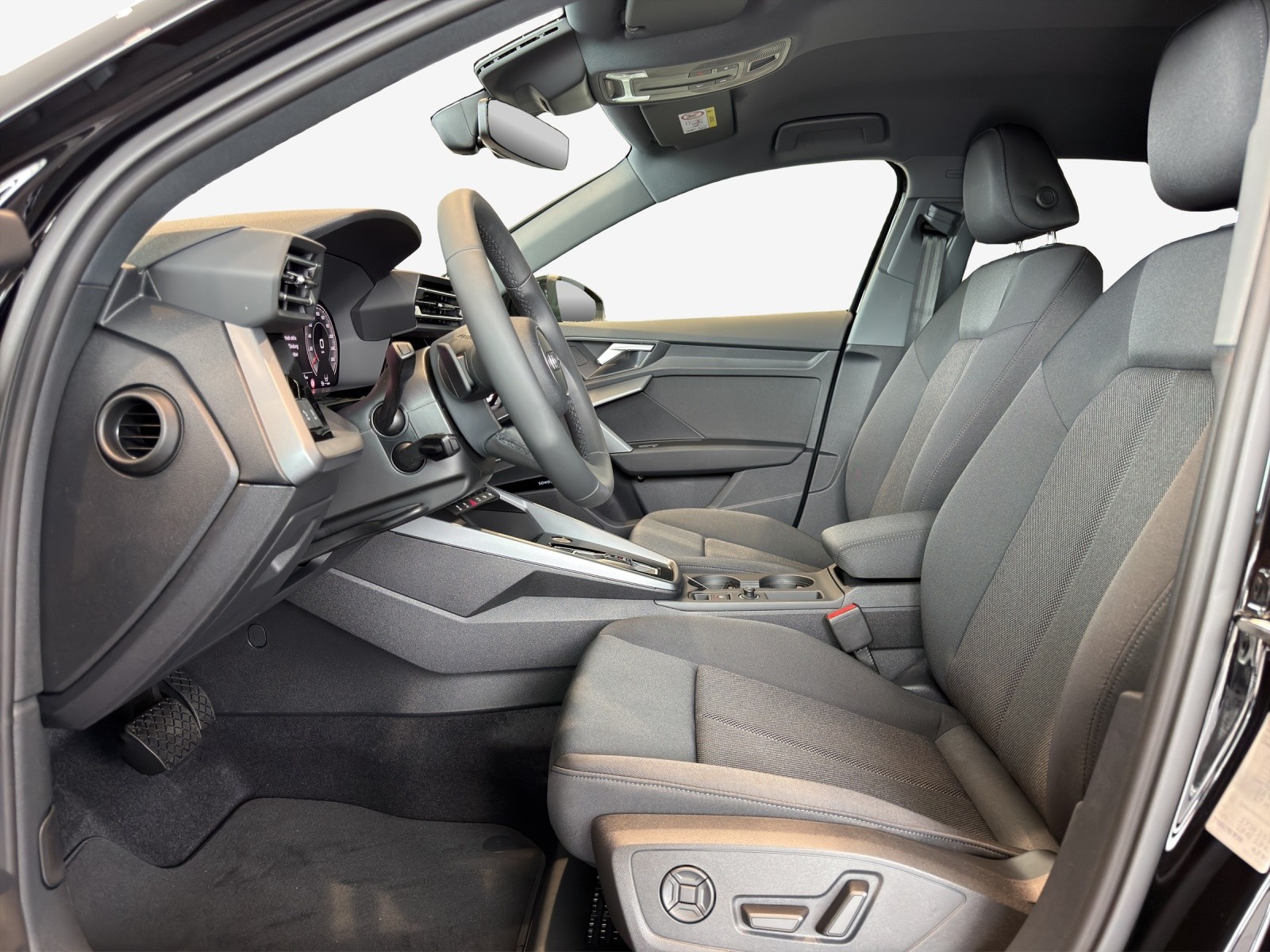 AUDI A3 Sportback TFSI 110 kW Attraction S tronic-image-7