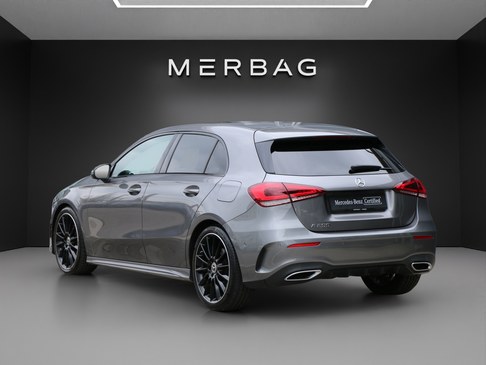 MERCEDES-BENZ A 200 AMG Line-image-2