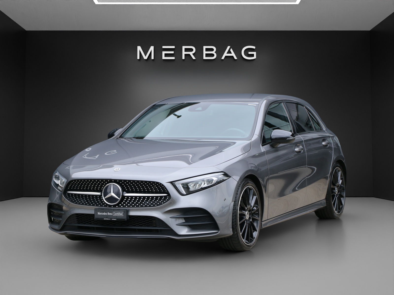 MERCEDES-BENZ A 200 AMG Line-image-0
