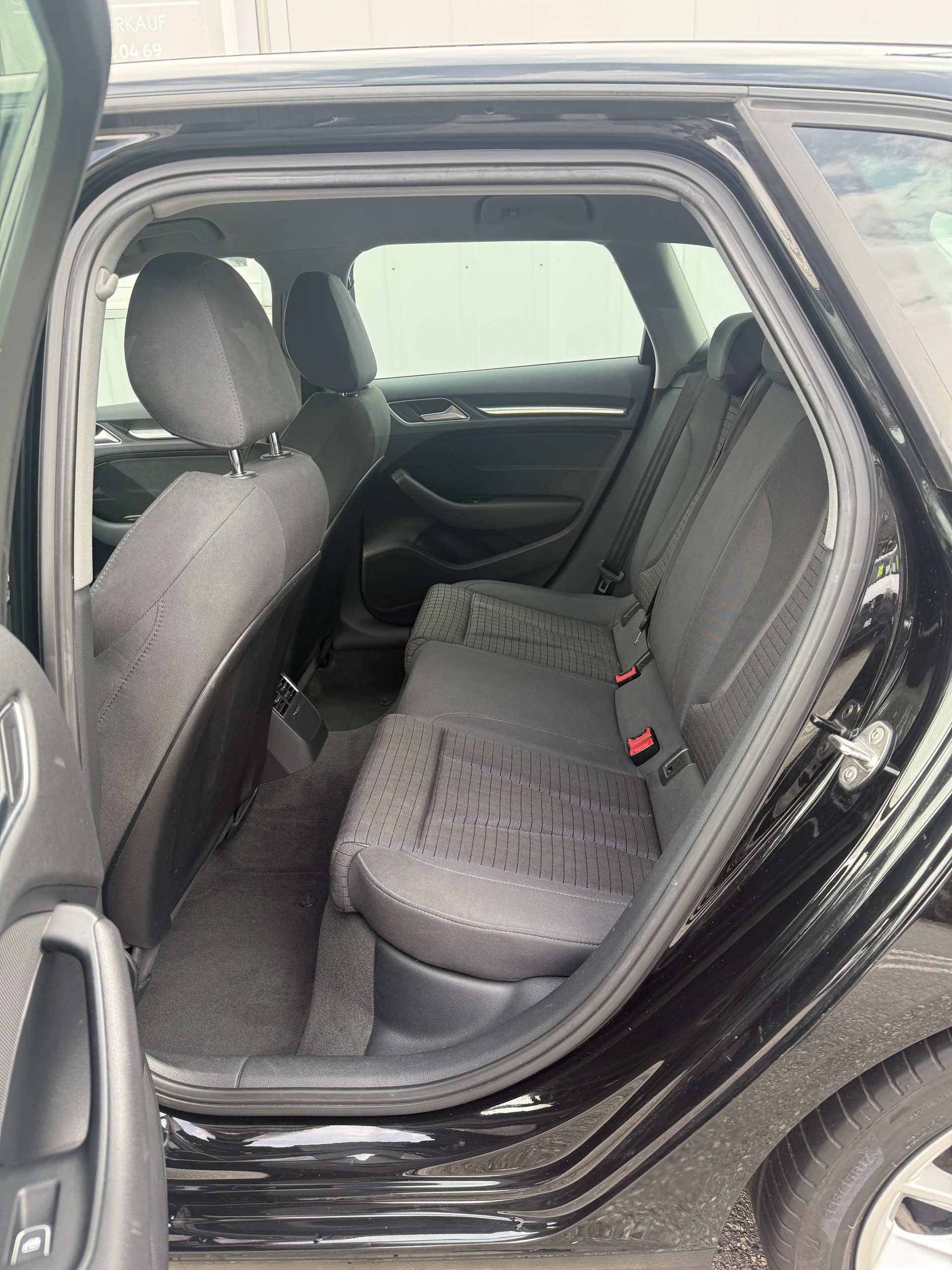 AUDI A3 Sportback 2.0 TDI S-tronic quattro *Zahnriemen ersetzt * frisch ab MFK*-image-12