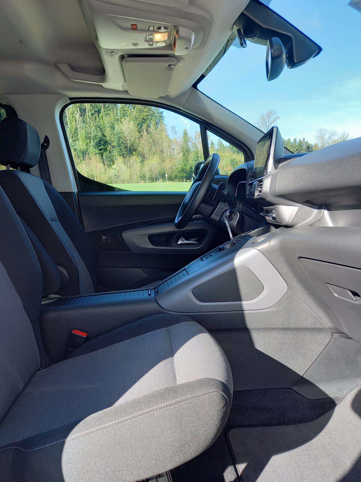 TOYOTA Proace City Verso 1.2 Trend Medium Automatik-image-9