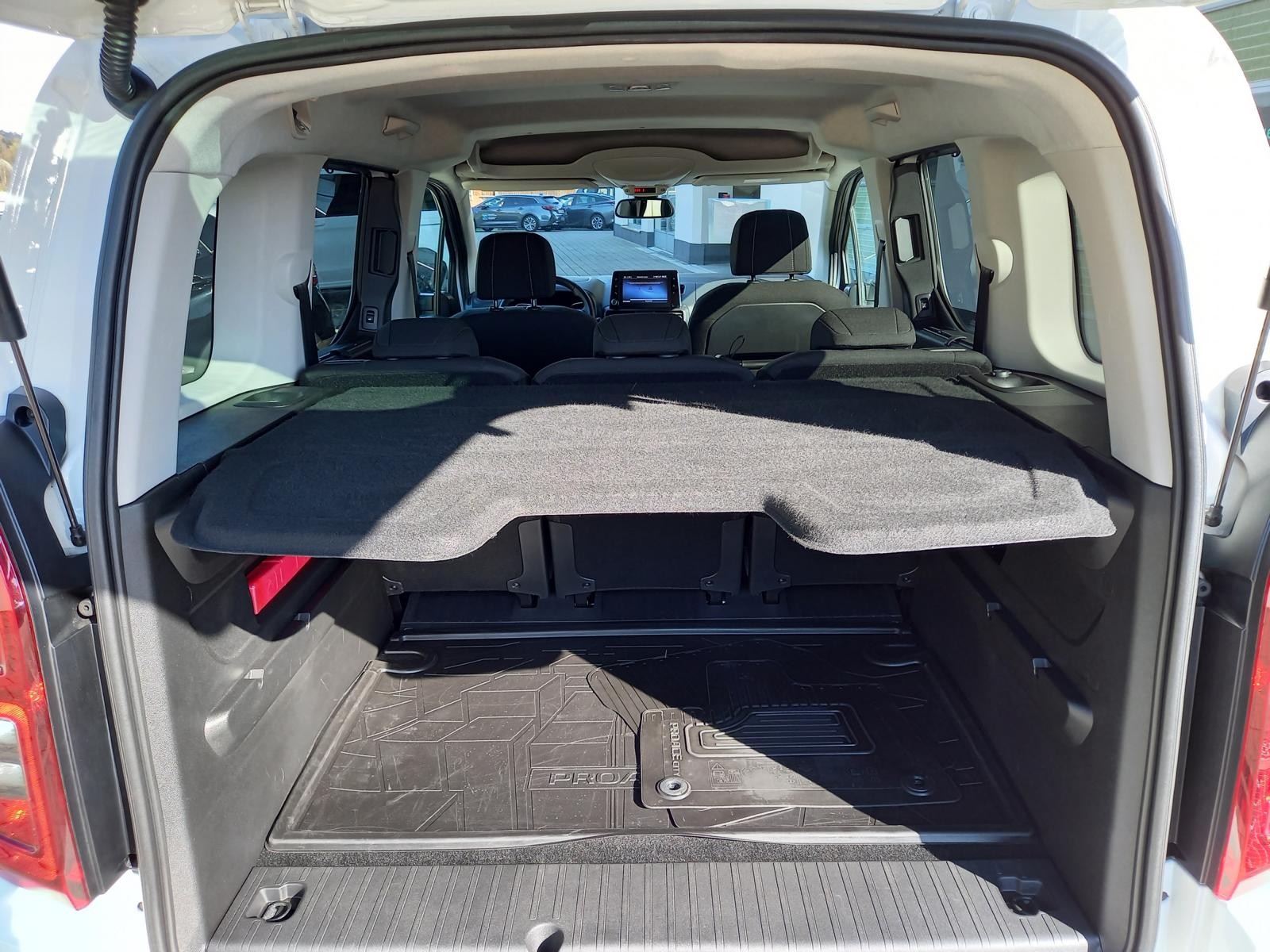 TOYOTA Proace City Verso 1.2 Trend Medium Automatik-image-13