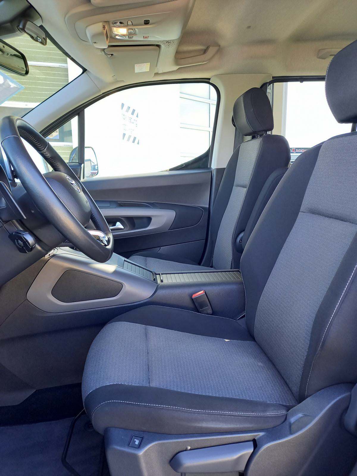 TOYOTA Proace City Verso 1.2 Trend Medium Automatik-image-10