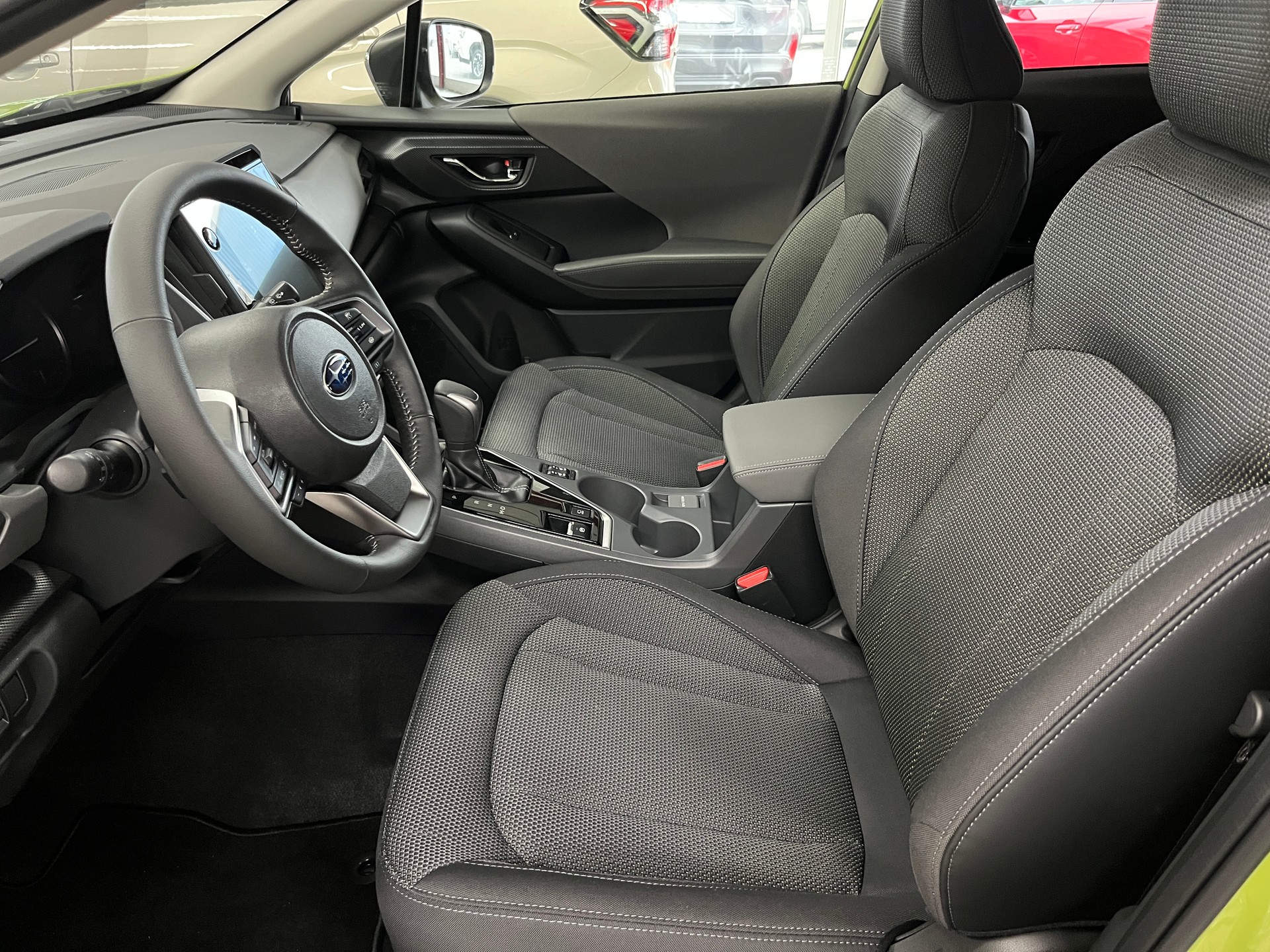 SUBARU Crosstrek 2.0 e-Boxer Swiss Plus AWD Lineartronic-image-8