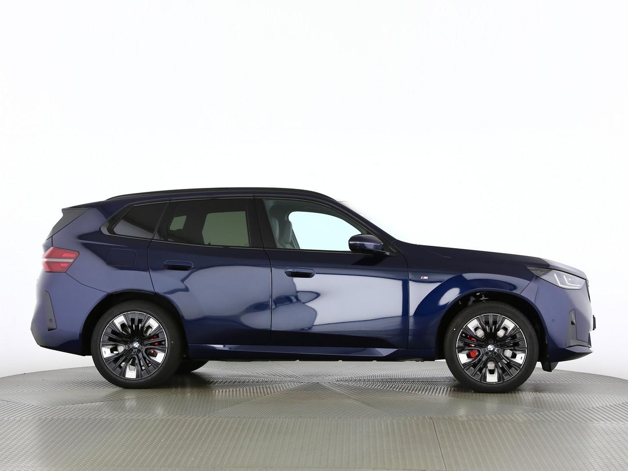 BMW X3 30e xDrive-image-16