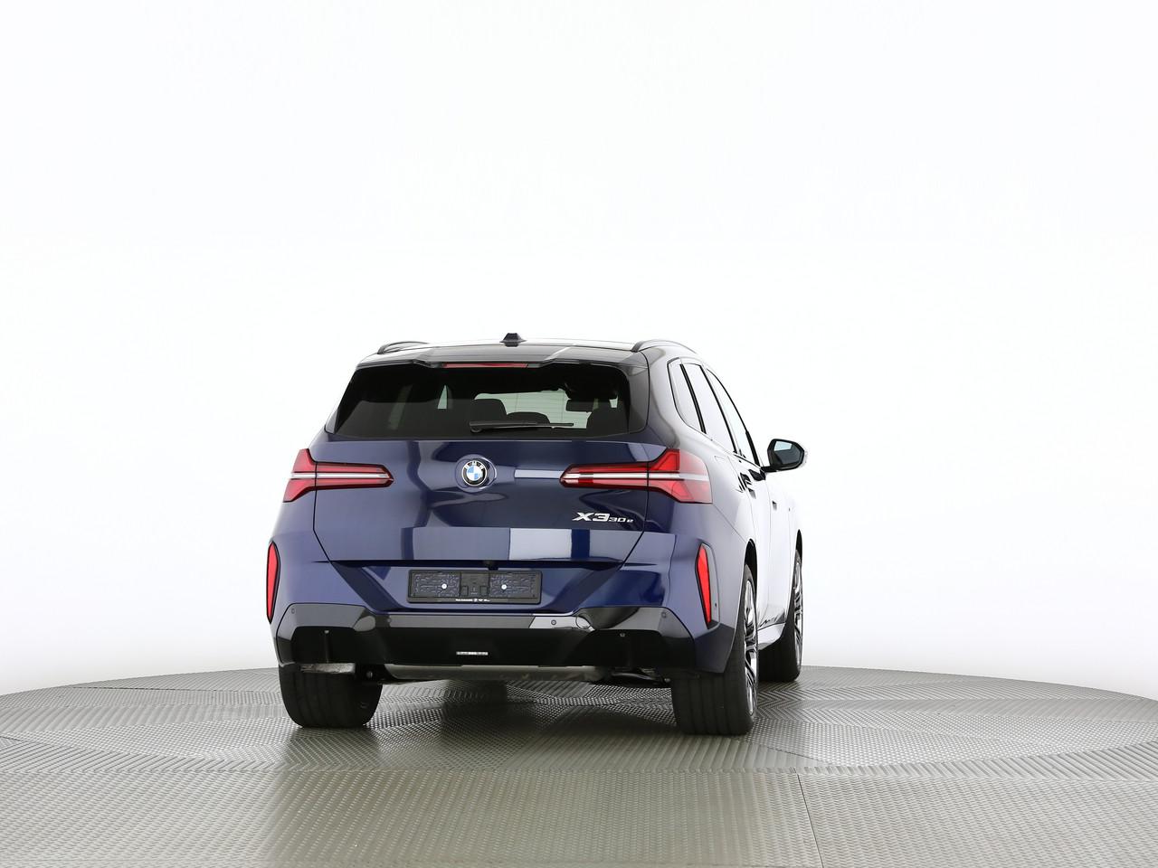 BMW X3 30e xDrive-image-10