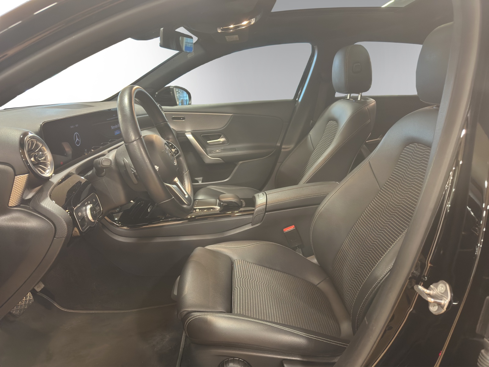 Image MERCEDES-BENZ A-180 A 180 Night Star