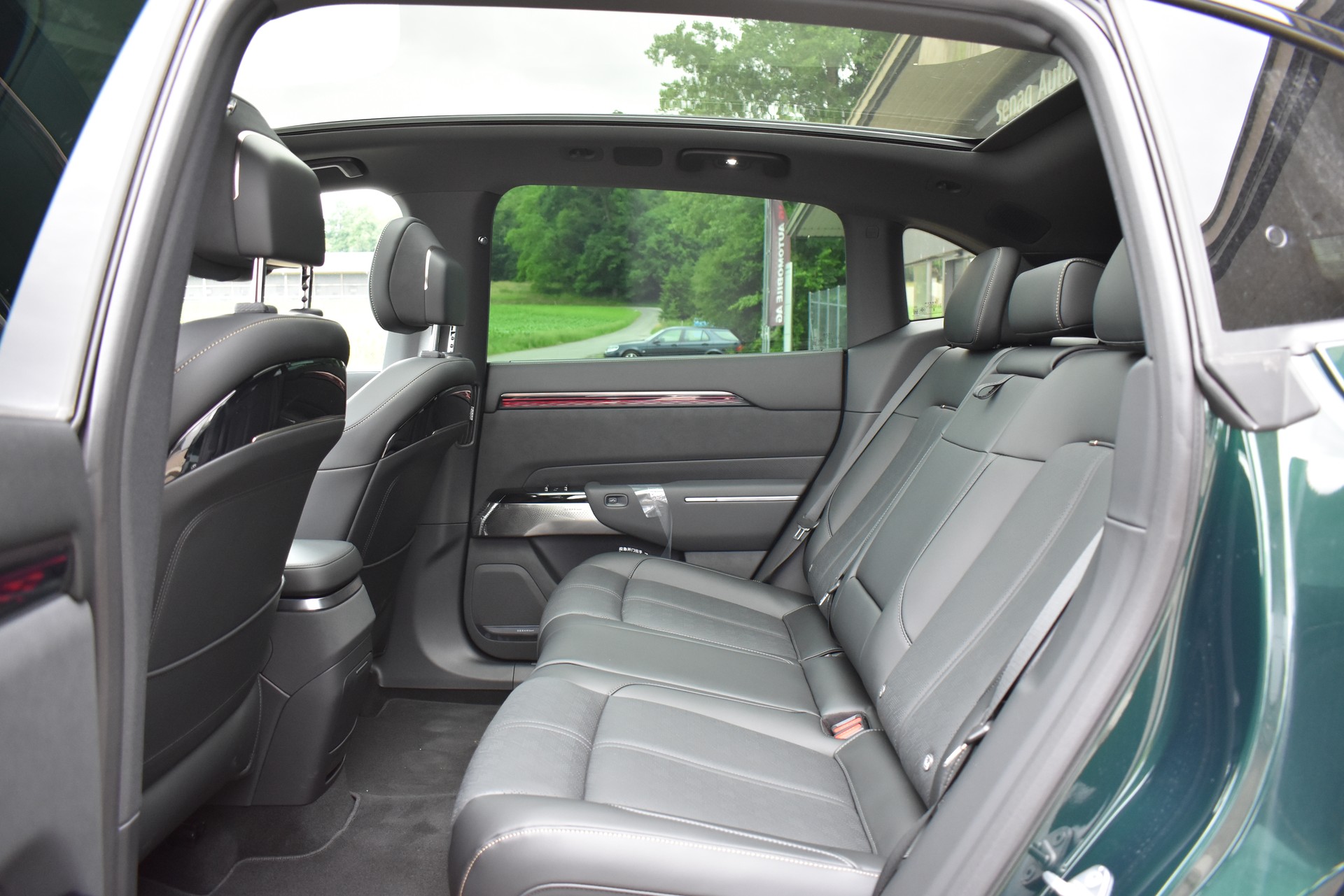 ZEEKR 7X 100kWh Privilege AWD-image-8