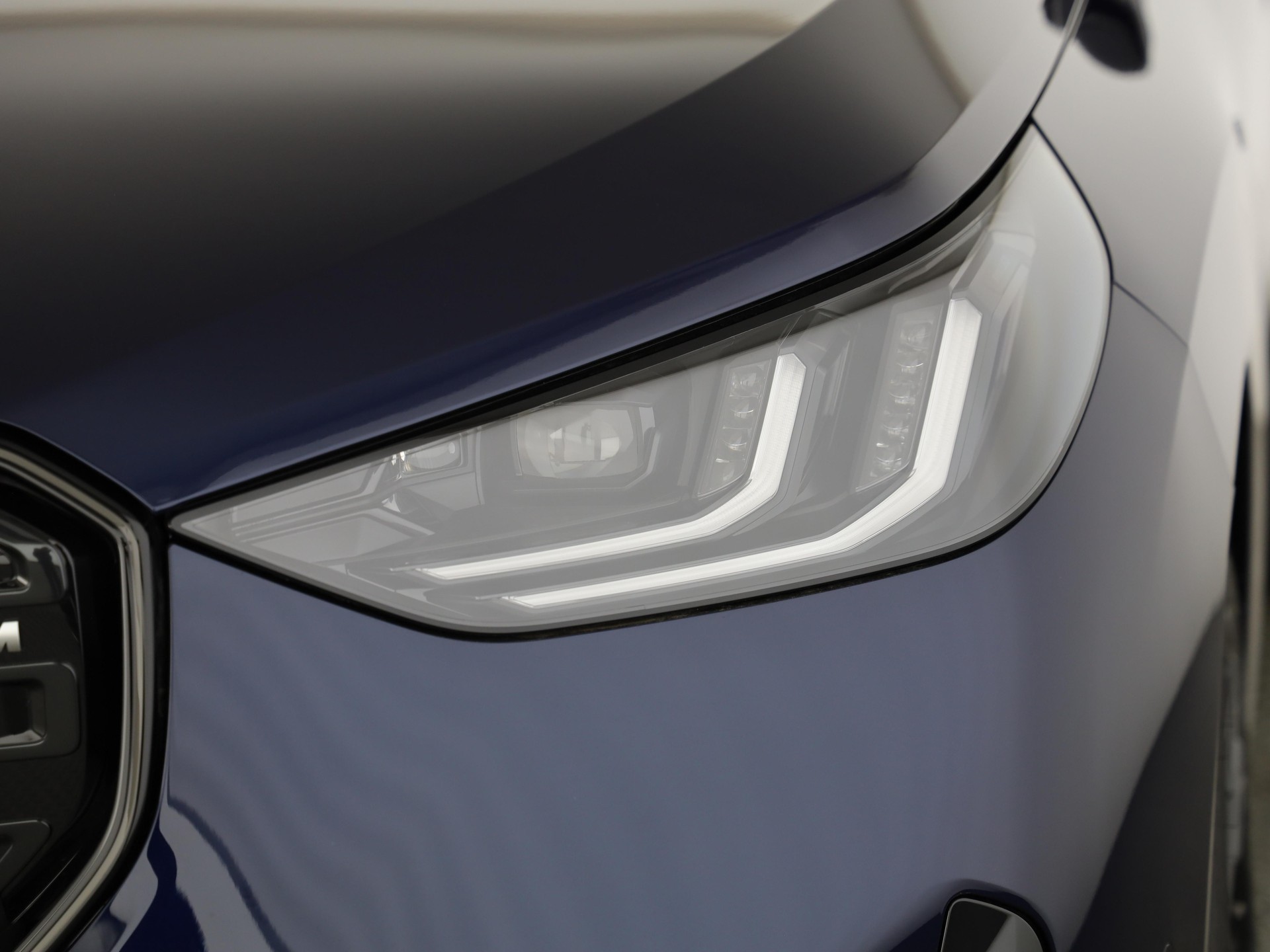 BMW X3 M50i-image-5