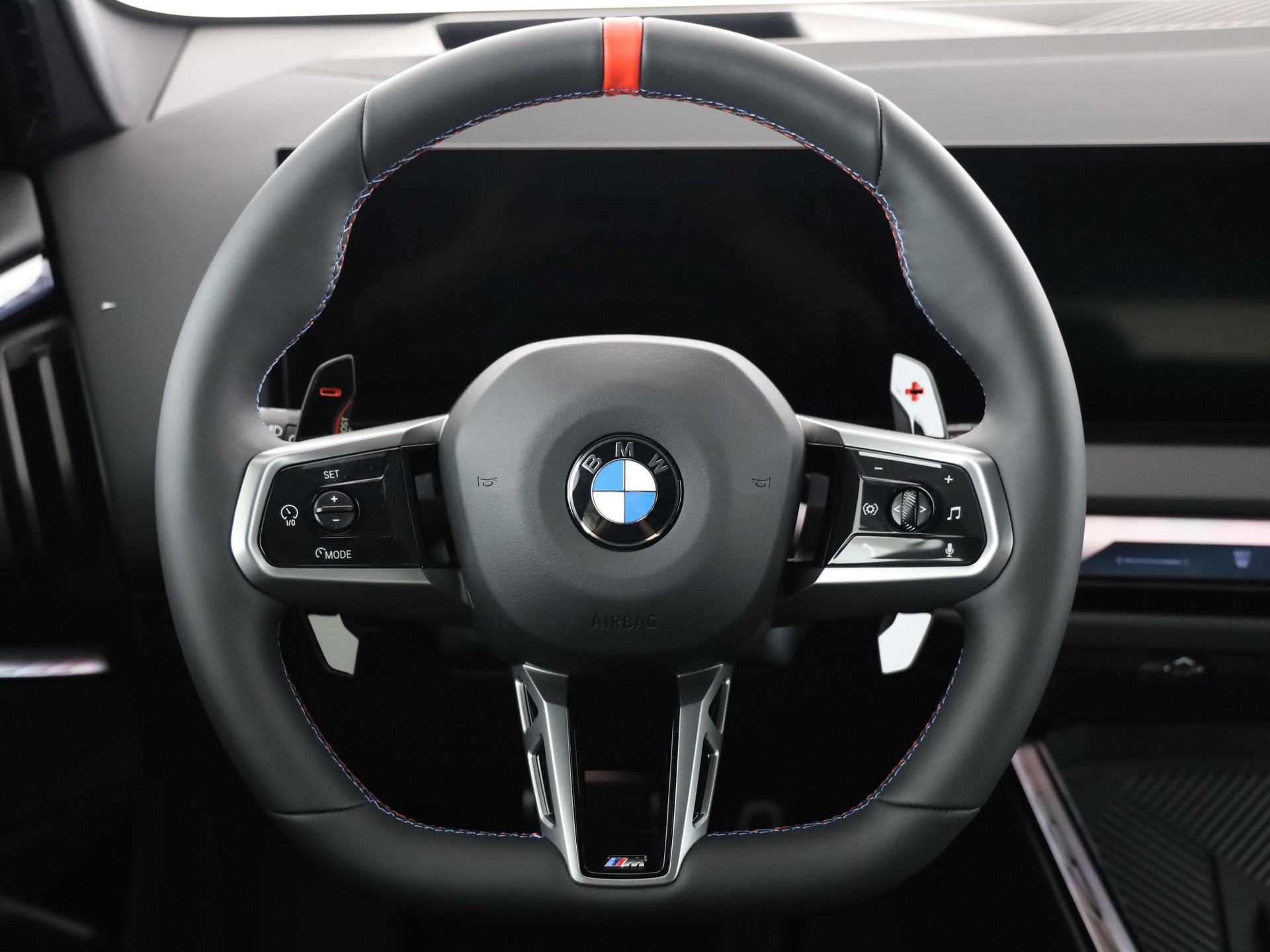BMW X3 M50i-image-19