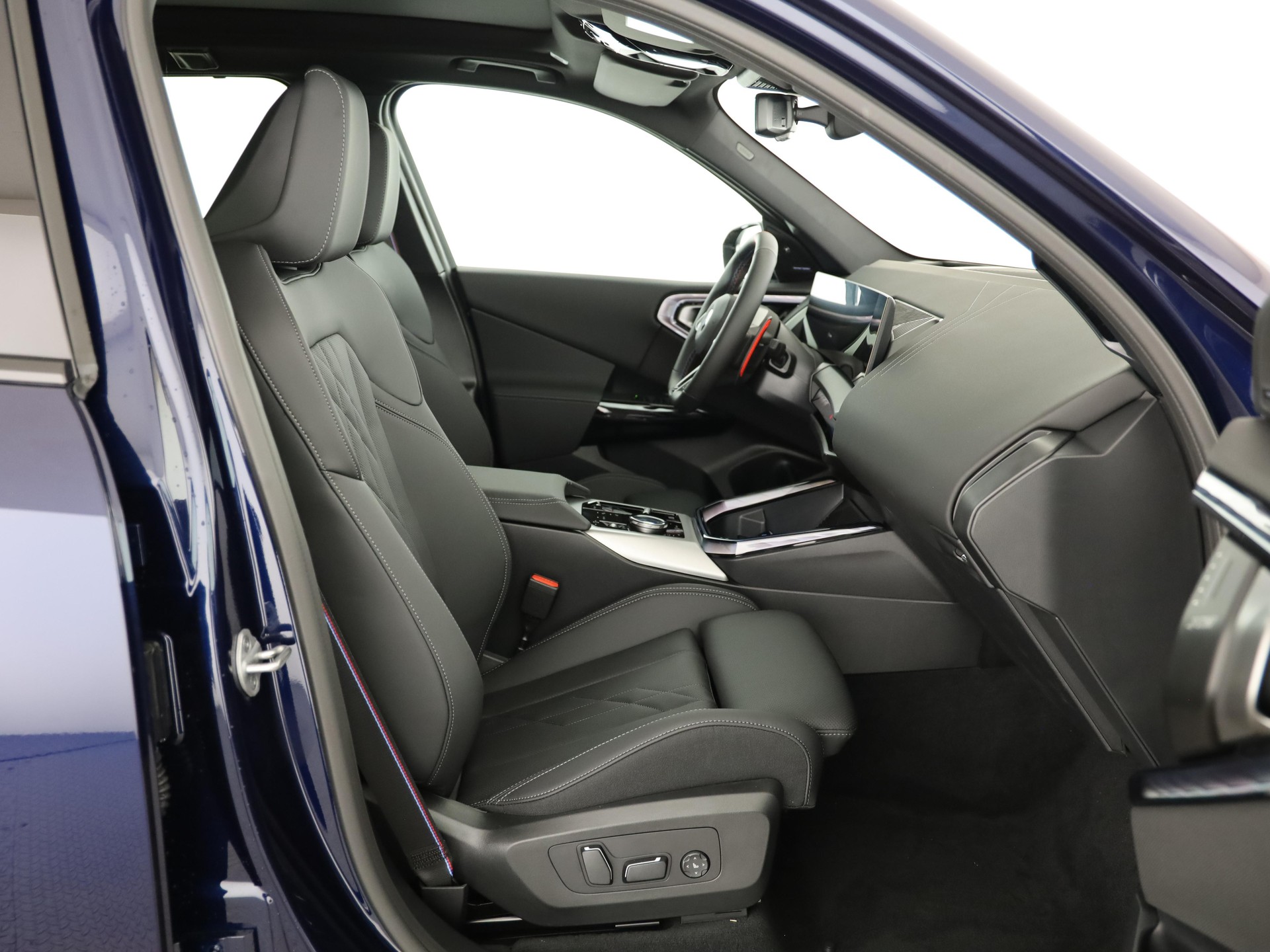 BMW X3 M50i-image-15