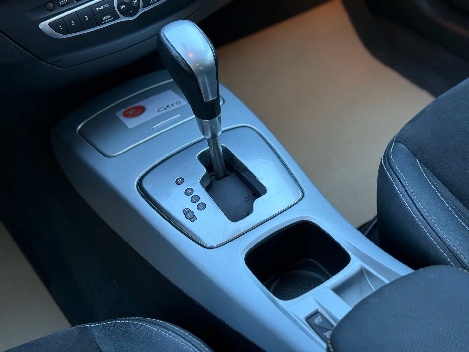 RENAULT Laguna 2.0 16V T Dynamique Automatic-image-14