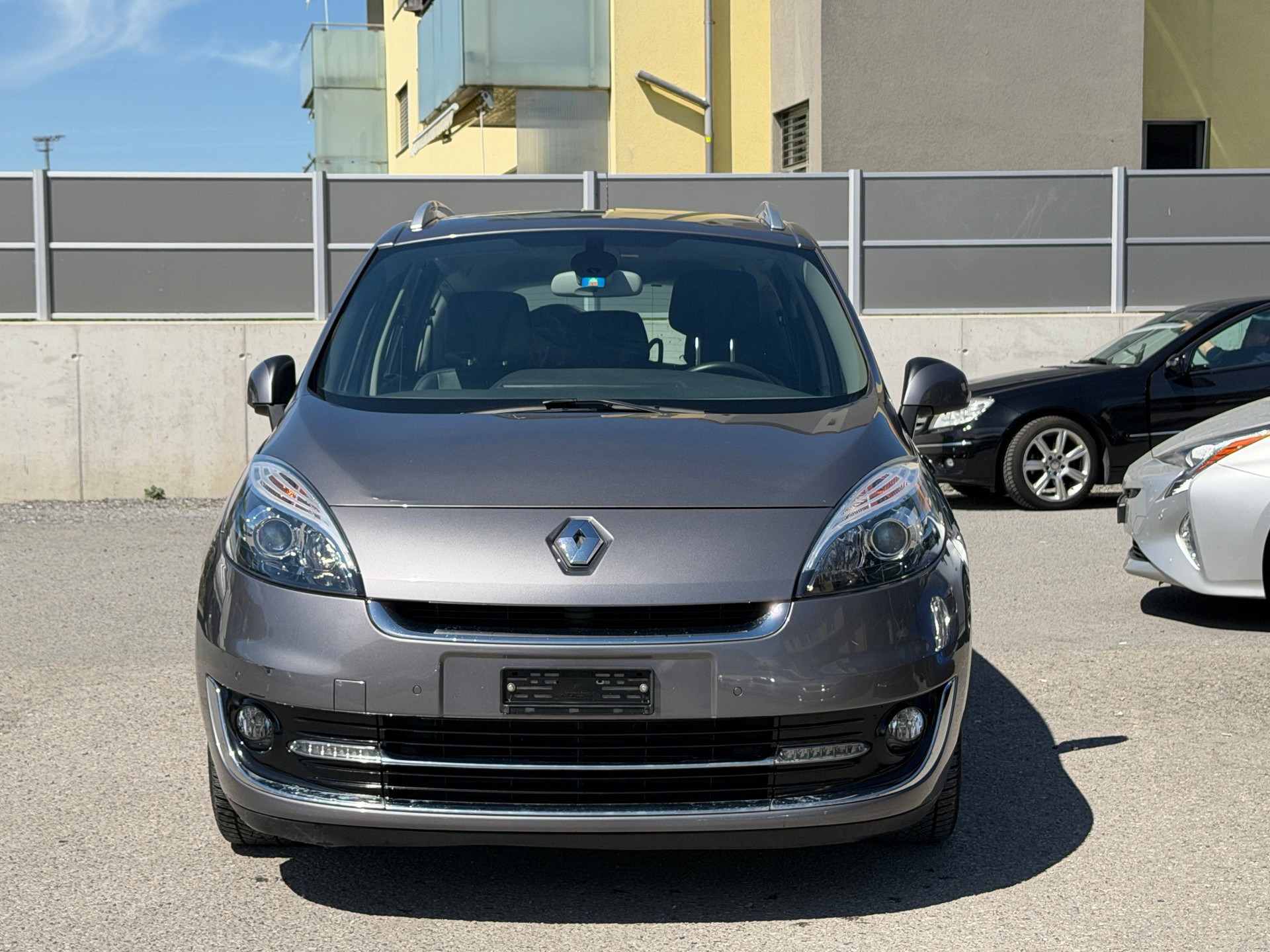 RENAULT Grand Scénic 1.4 16V Turbo Bose-image-3