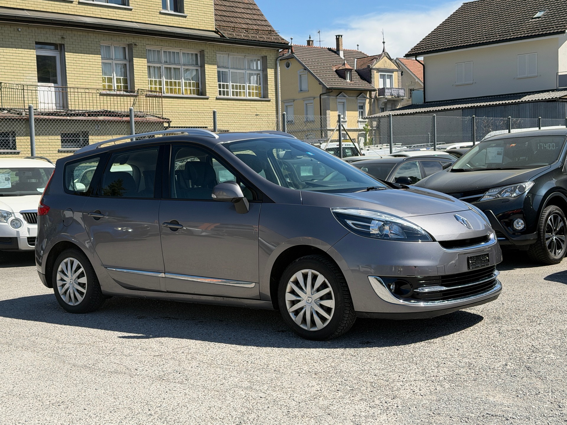 RENAULT Grand Scénic 1.4 16V Turbo Bose-image-1